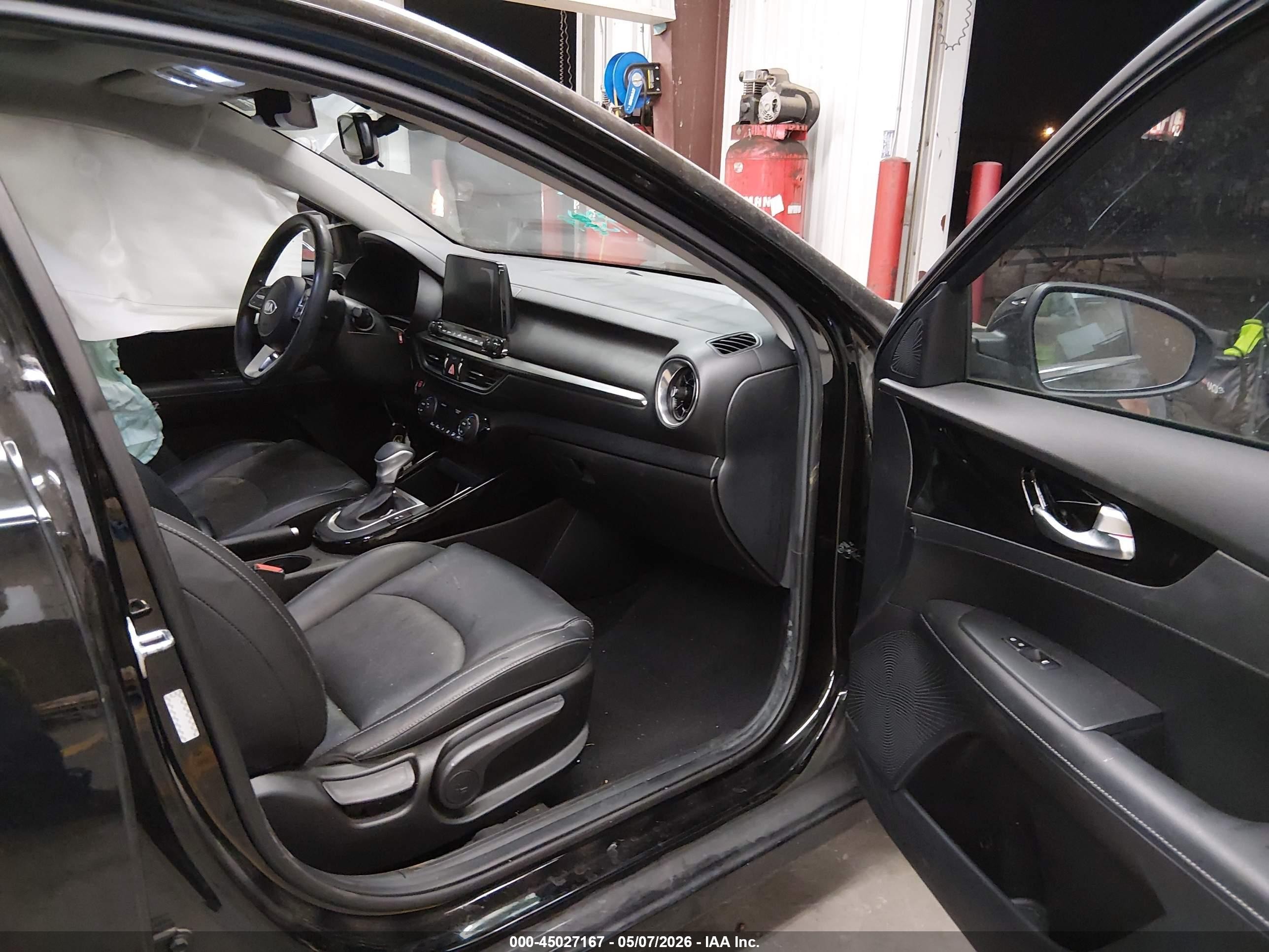 2021 Kia Forte Ex Black vin: 3KPF54AD9ME308057
