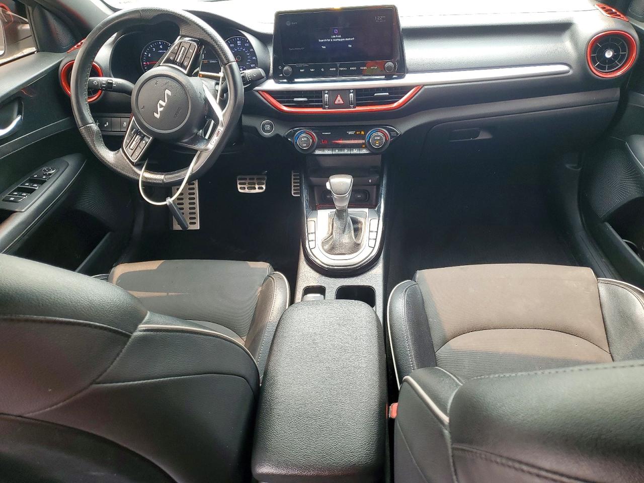 2022 Kia Forte Gt Line White vin: 3KPF54AD9NE491736