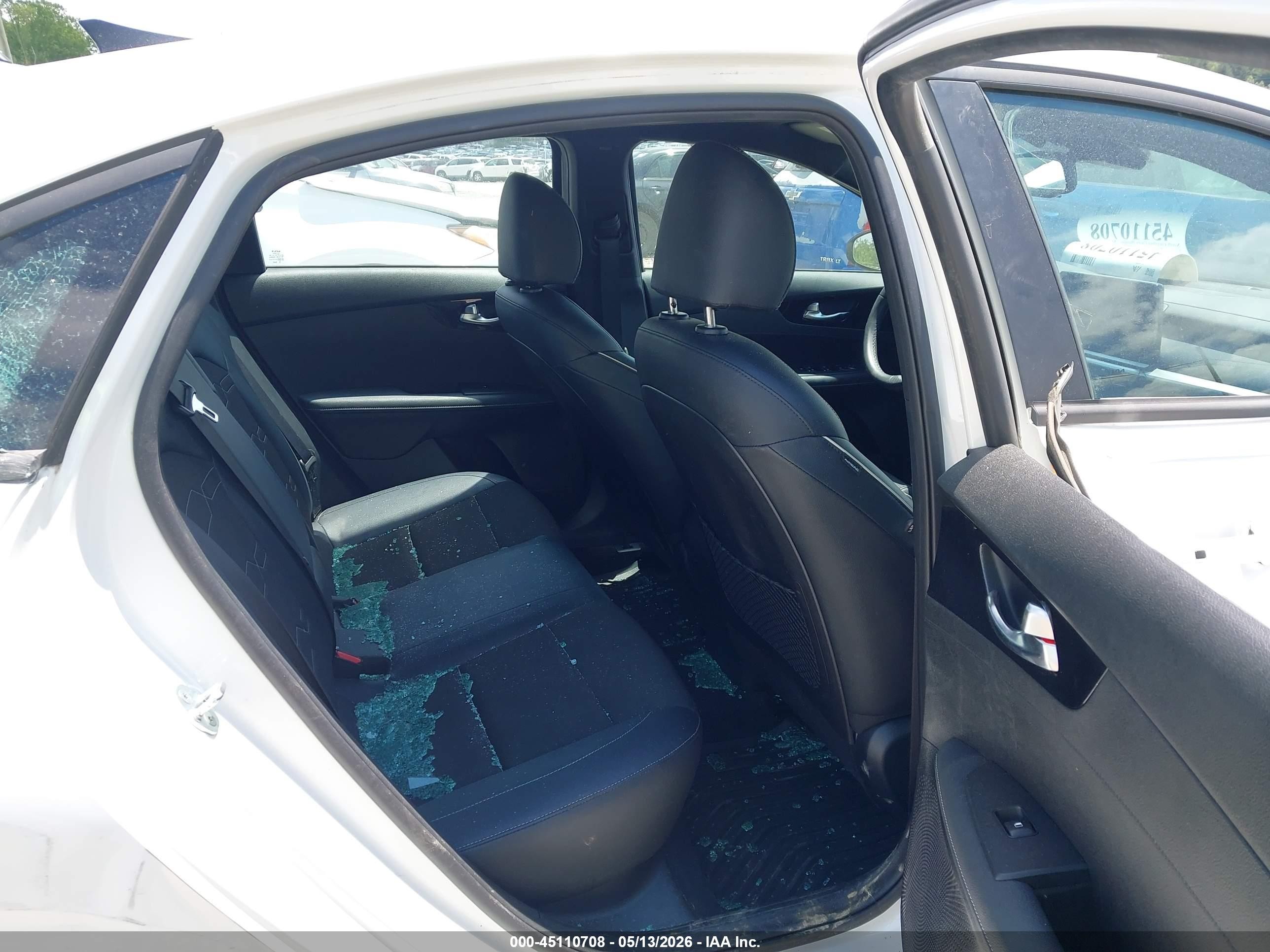 2023 Kia Forte Gt-line White vin: 3KPF54AD9PE532305
