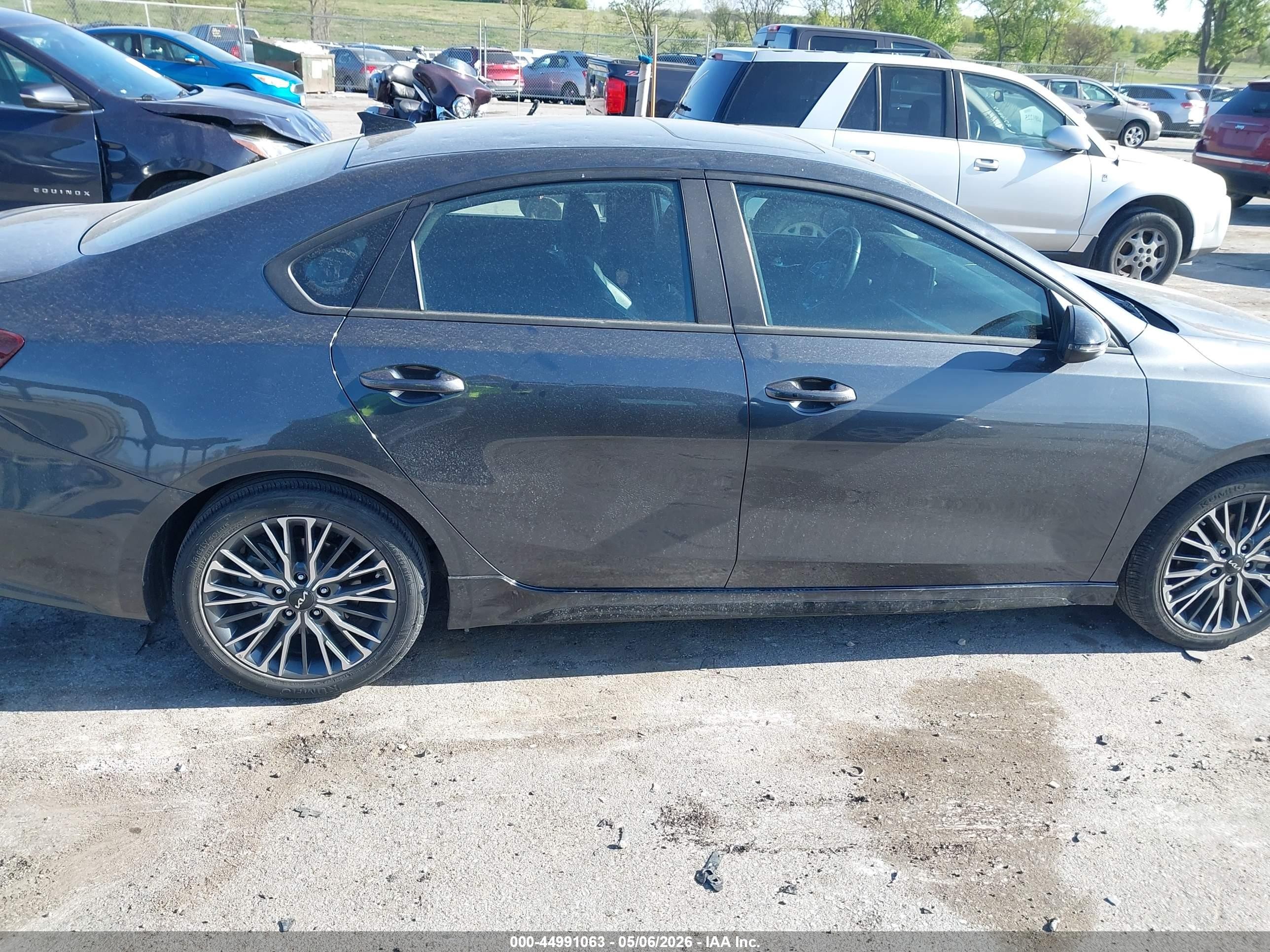2023 Kia Forte Gt-line Gray vin: 3KPF54ADXPE598135