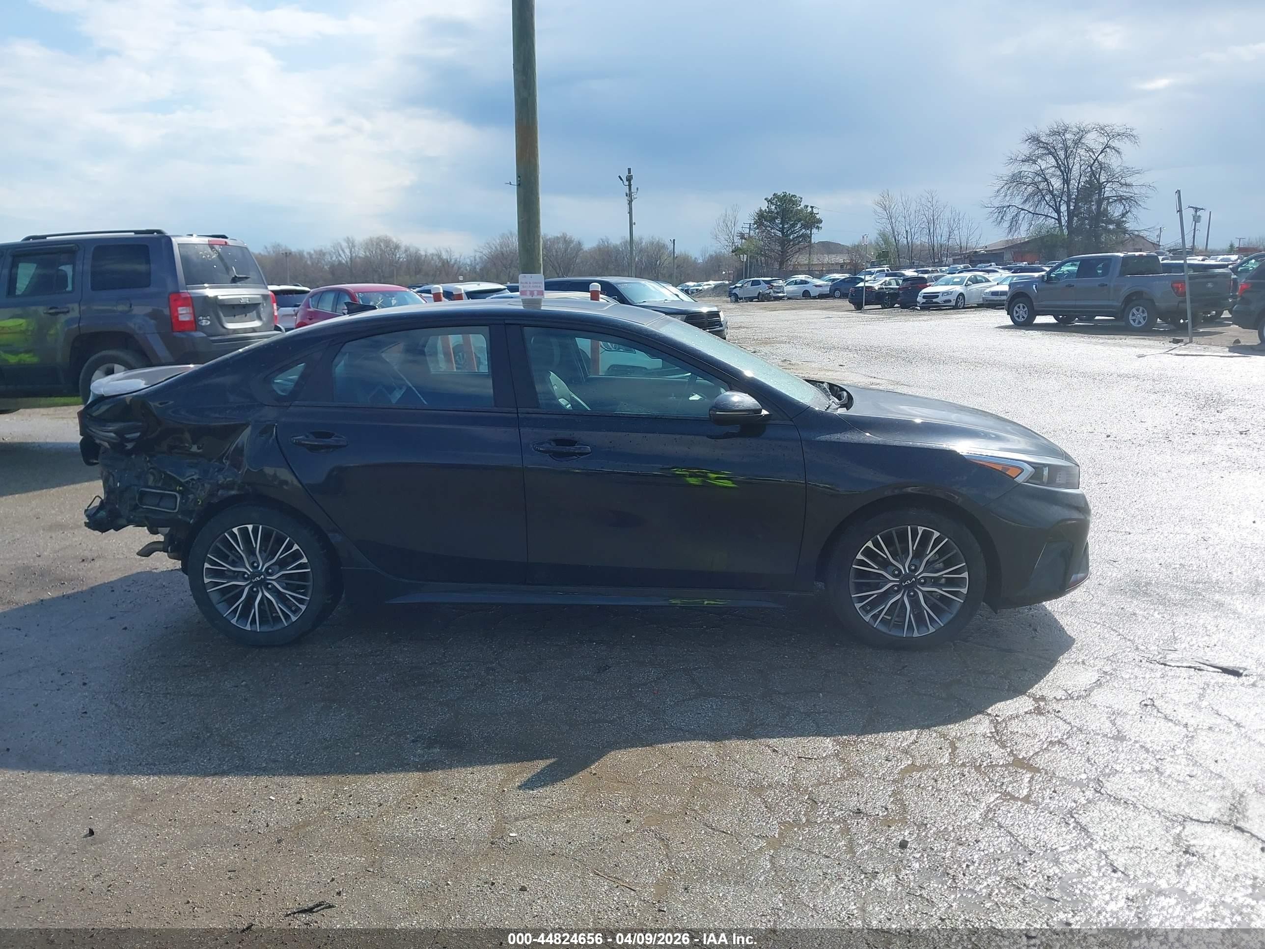 2024 Kia Forte Gt-line Black vin: 3KPF54ADXRE820224