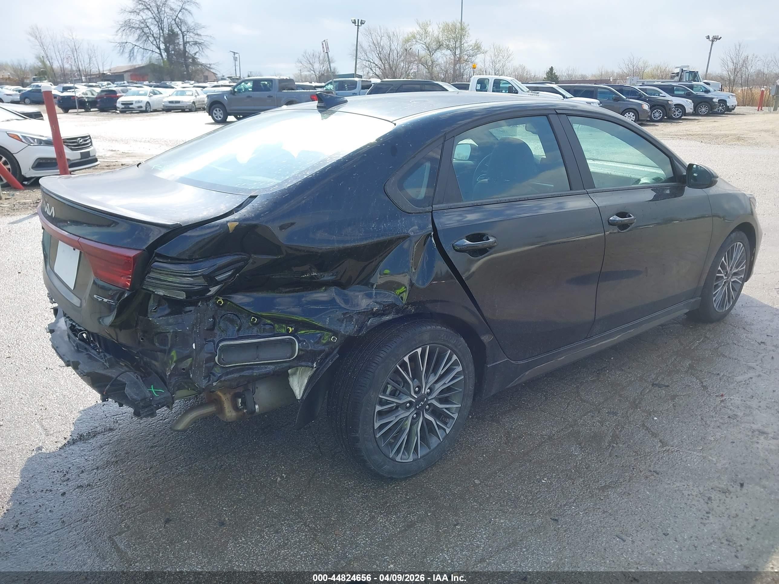 2024 Kia Forte Gt-line Black vin: 3KPF54ADXRE820224