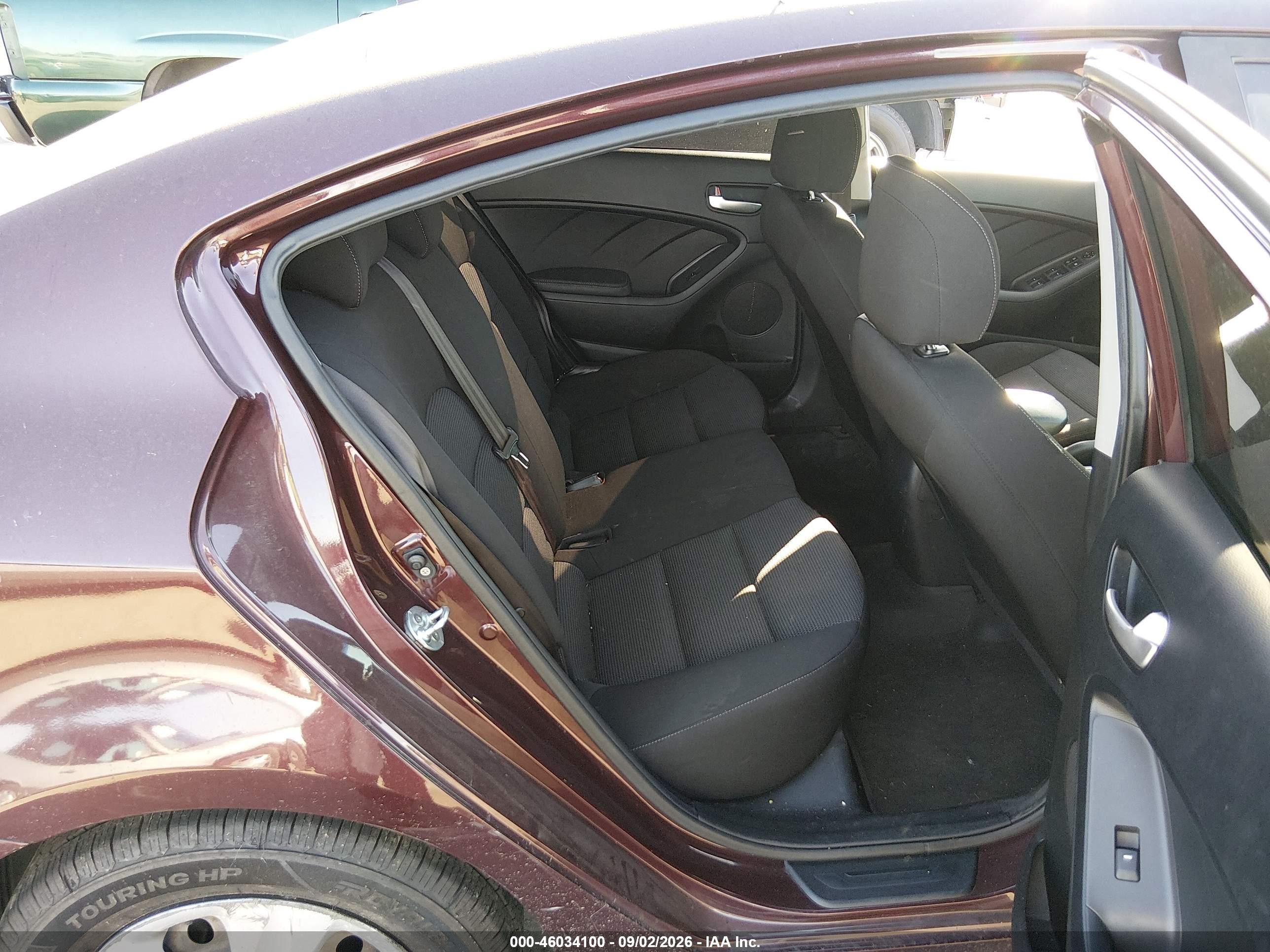 2017 Kia Forte Lx Темно-бордовый vin: 3KPFK4A70HE058216