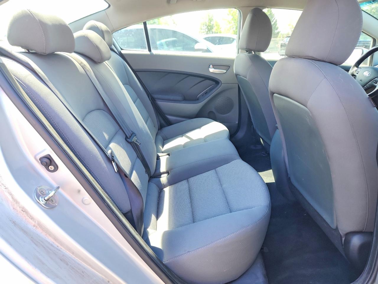 2017 Kia Forte Lx Gray vin: 3KPFK4A70HE090213