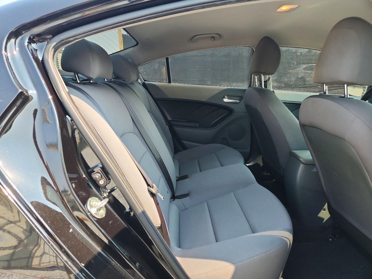 2018 Kia Forte Lx Black vin: 3KPFK4A70JE229701