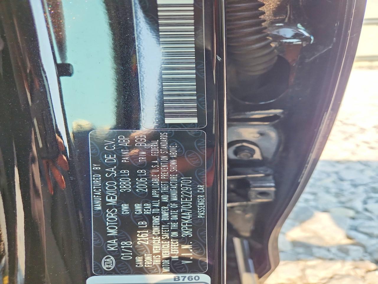 2018 Kia Forte Lx Black vin: 3KPFK4A70JE229701