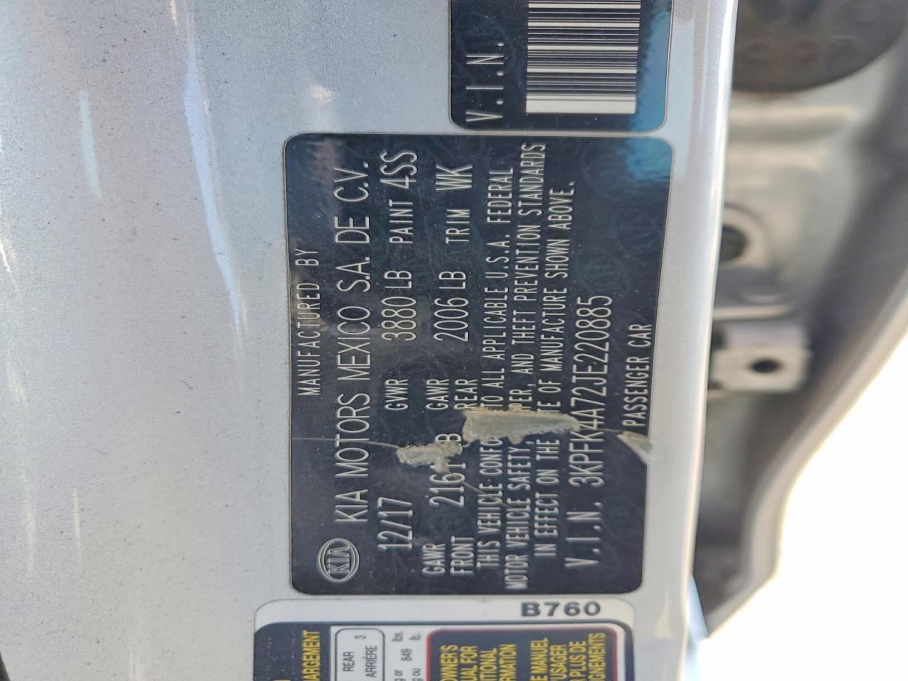 2018 Kia Forte Lx Silver vin: 3KPFK4A72JE220885