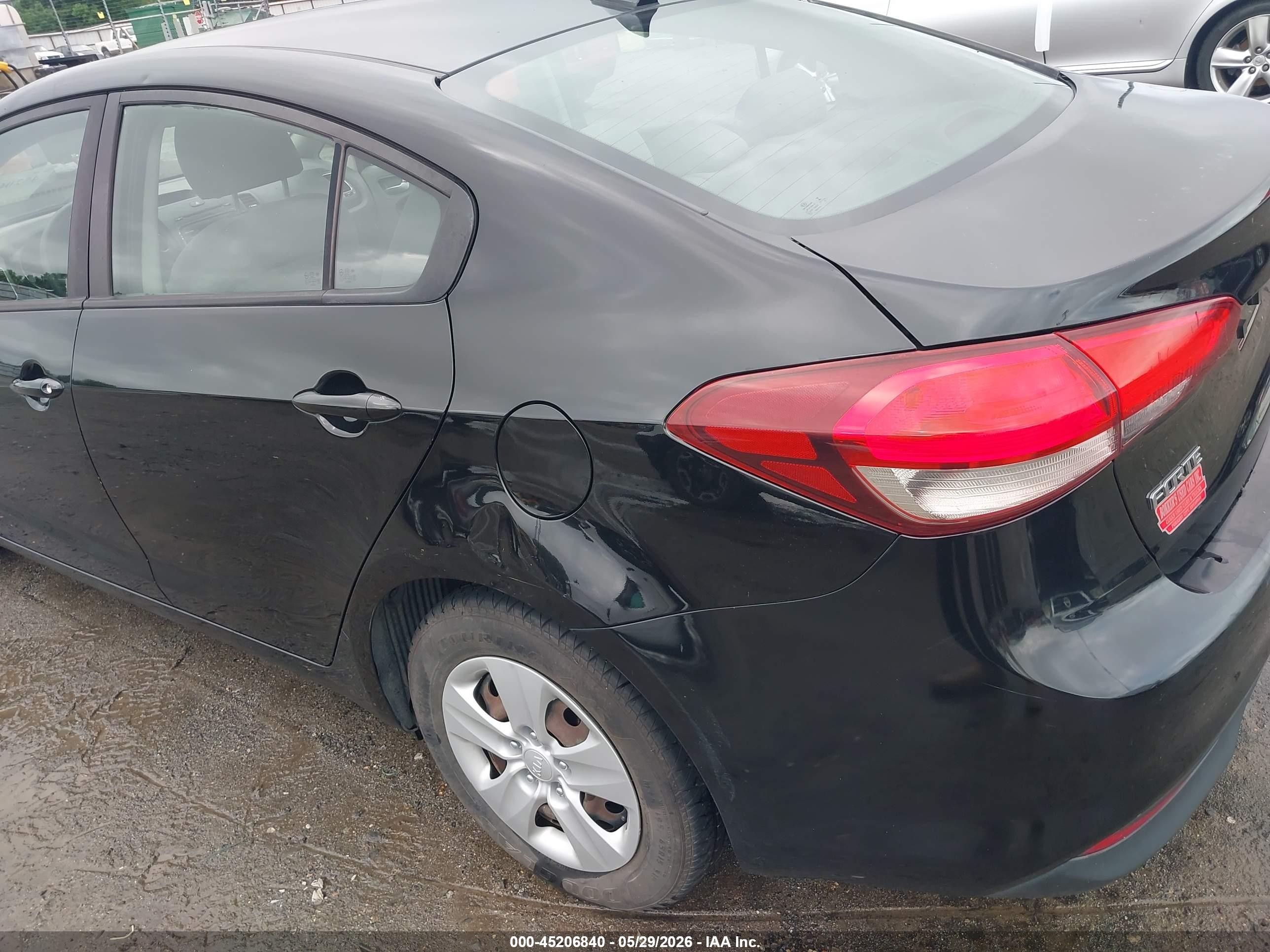 2017 Kia Forte Lx Black vin: 3KPFK4A73HE067847