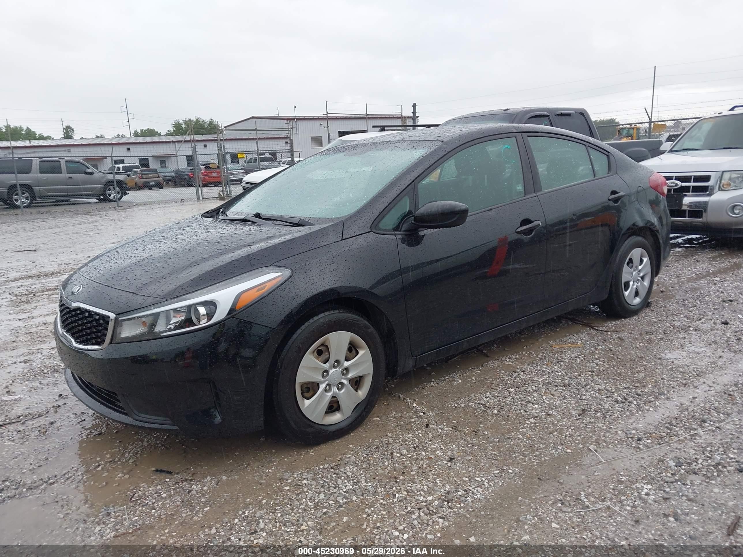 2018 Kia Forte Lx Black vin: 3KPFK4A74JE193074
