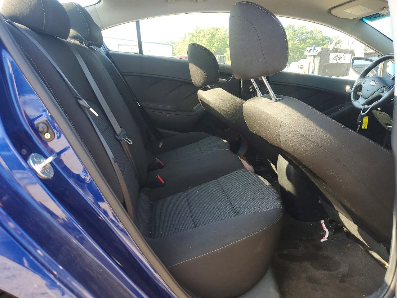 2017 Kia Forte Lx Синий vin: 3KPFK4A76HE156568