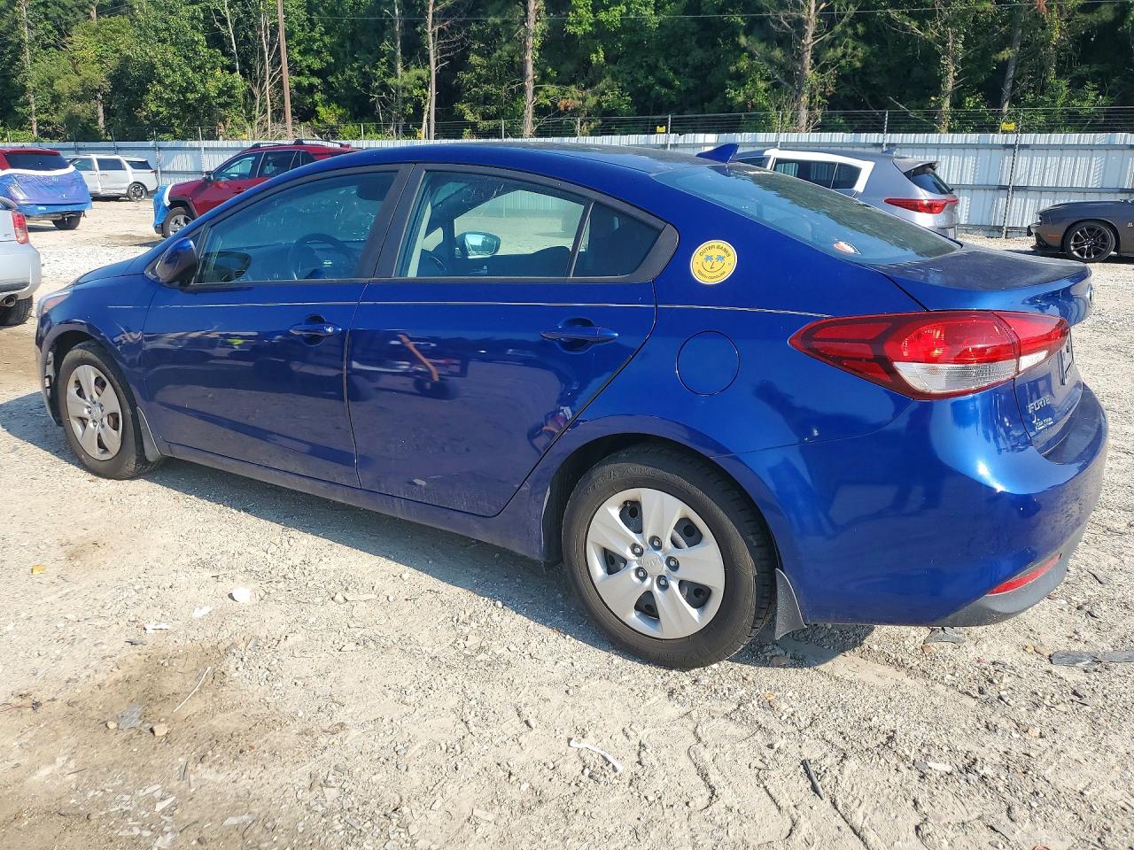 2017 Kia Forte Lx Синий vin: 3KPFK4A76HE156568