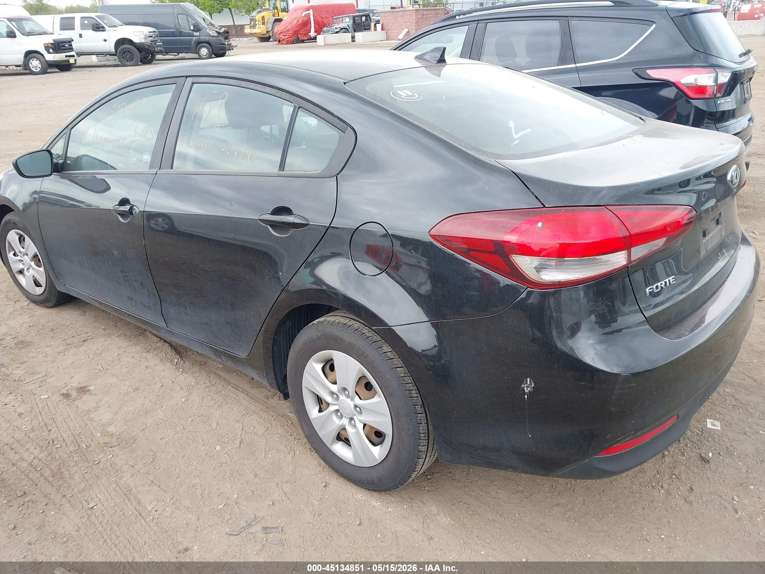 2018 Kia Forte Lx Black vin: 3KPFK4A76JE182884