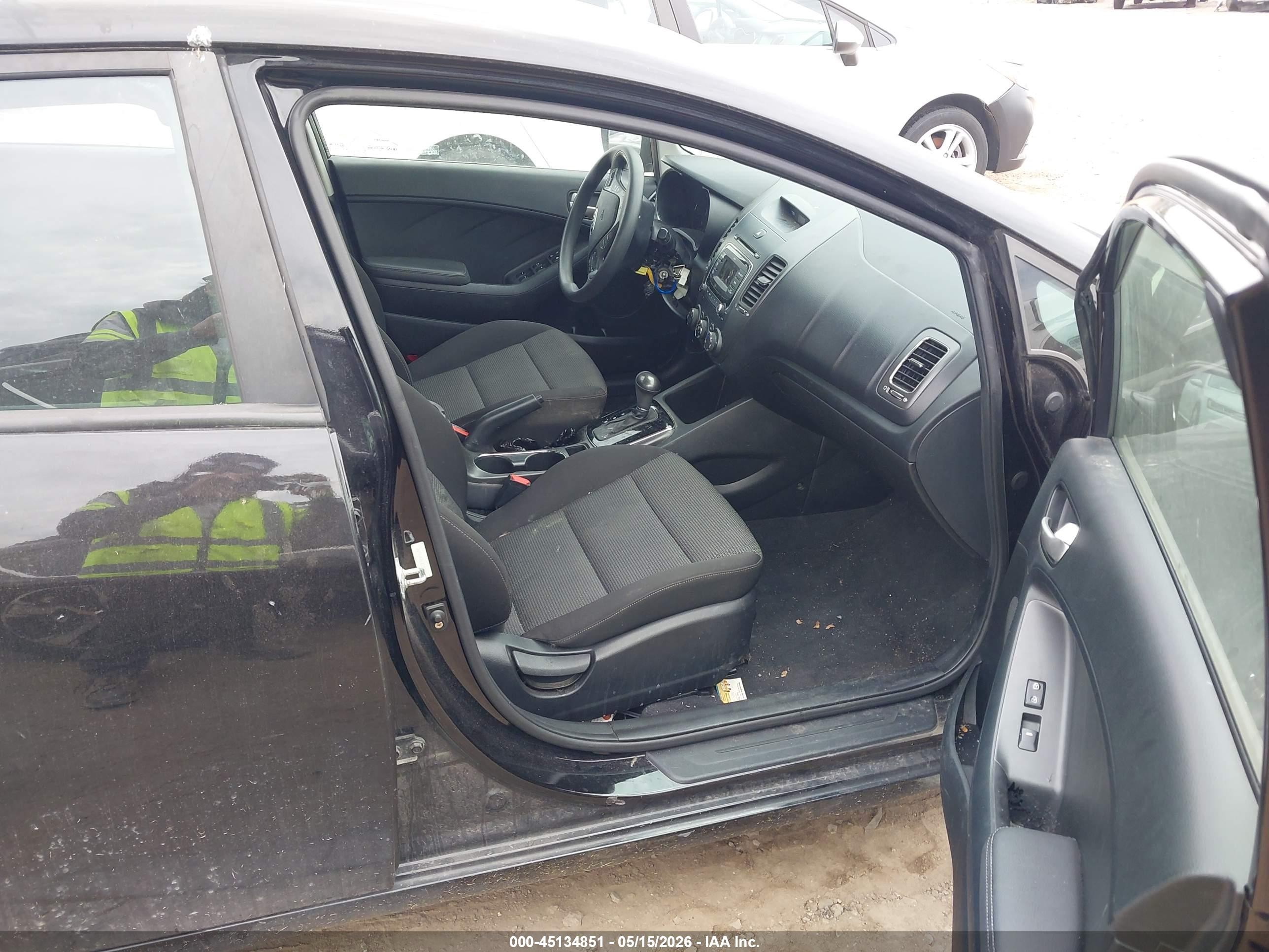 2018 Kia Forte Lx Black vin: 3KPFK4A76JE182884