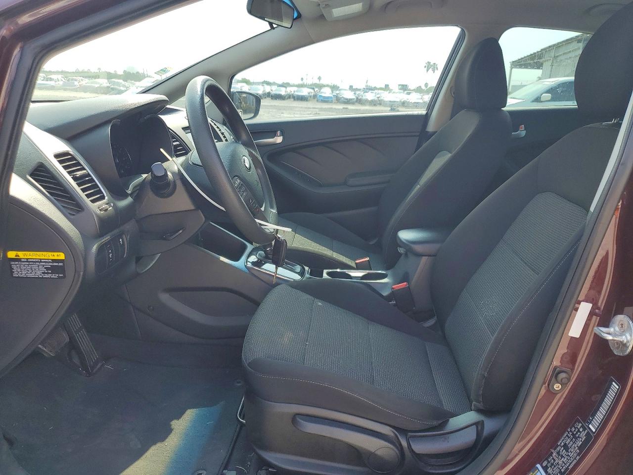 2018 Kia Forte Lx Purple vin: 3KPFK4A76JE228178