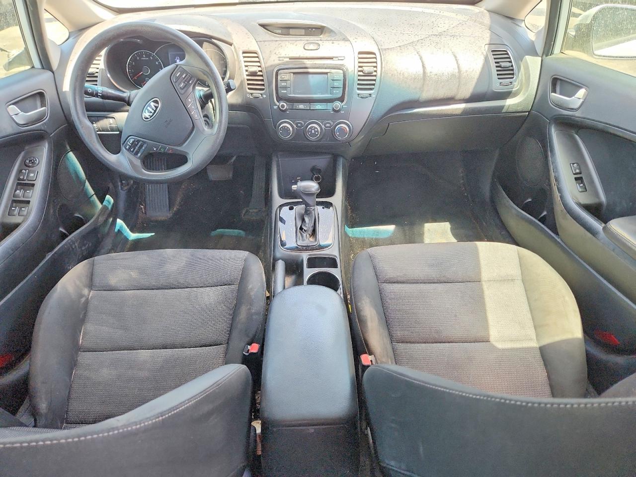 2018 Kia Forte Lx White vin: 3KPFK4A76JE276313