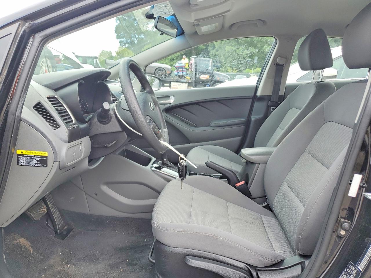 2018 Kia Forte Lx Black vin: 3KPFK4A76JE277042