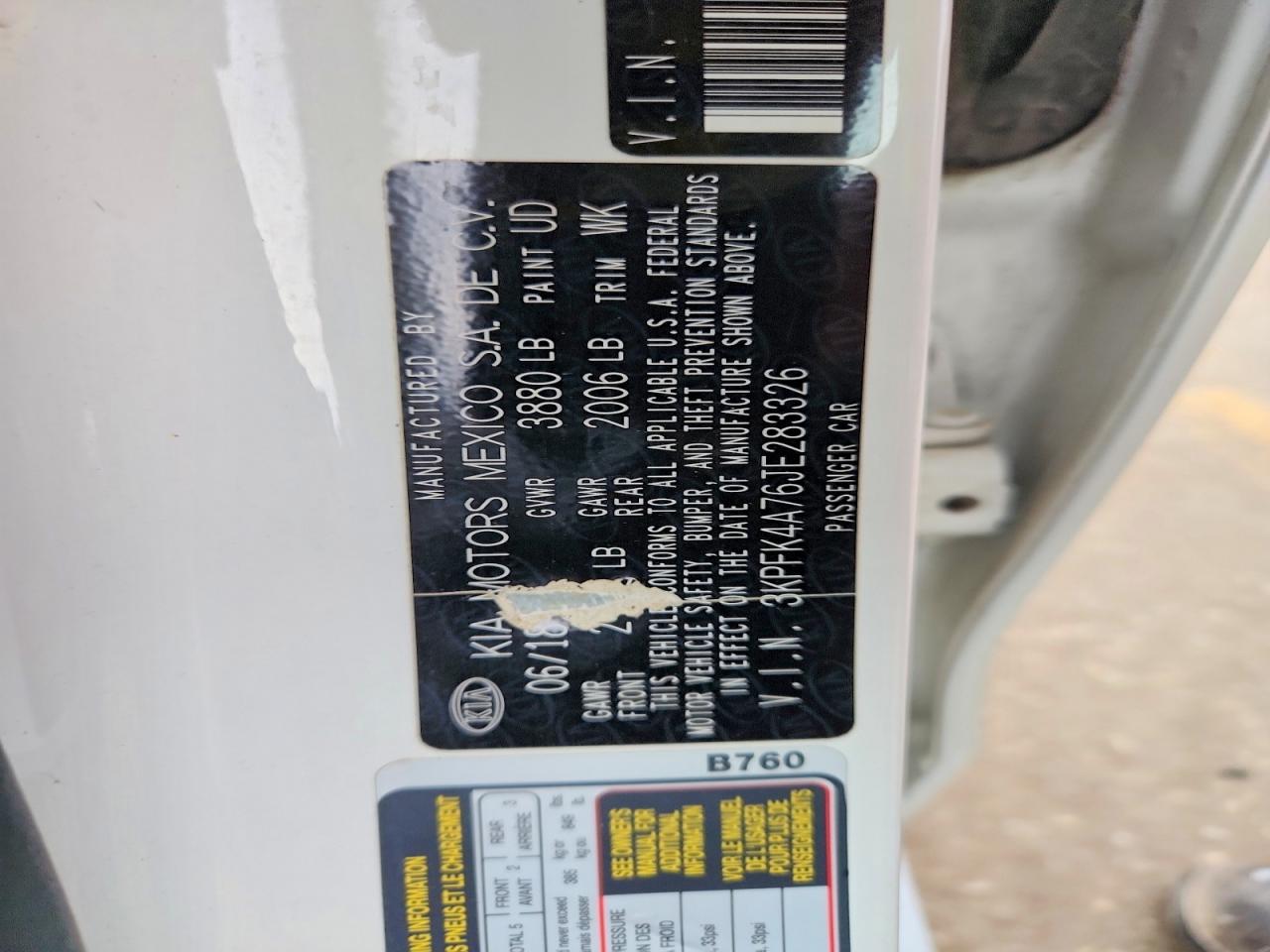 2018 Kia Forte Lx White vin: 3KPFK4A76JE283326