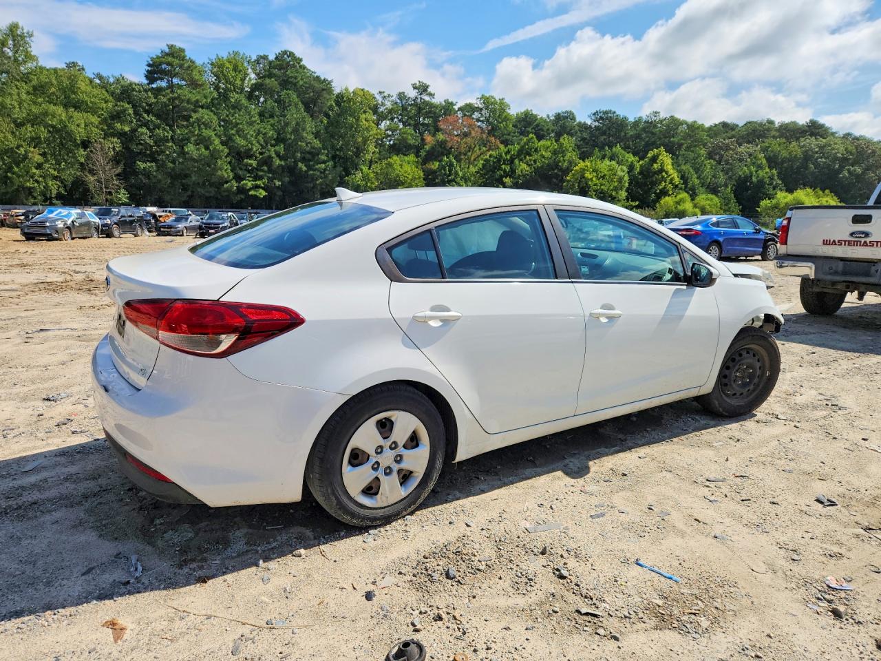 2017 Kia Forte Lx White vin: 3KPFK4A77HE064613