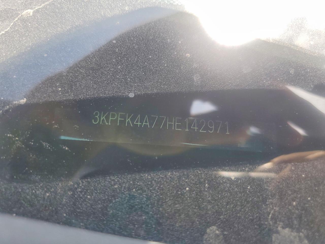2017 Kia Forte Lx Blue vin: 3KPFK4A77HE142971