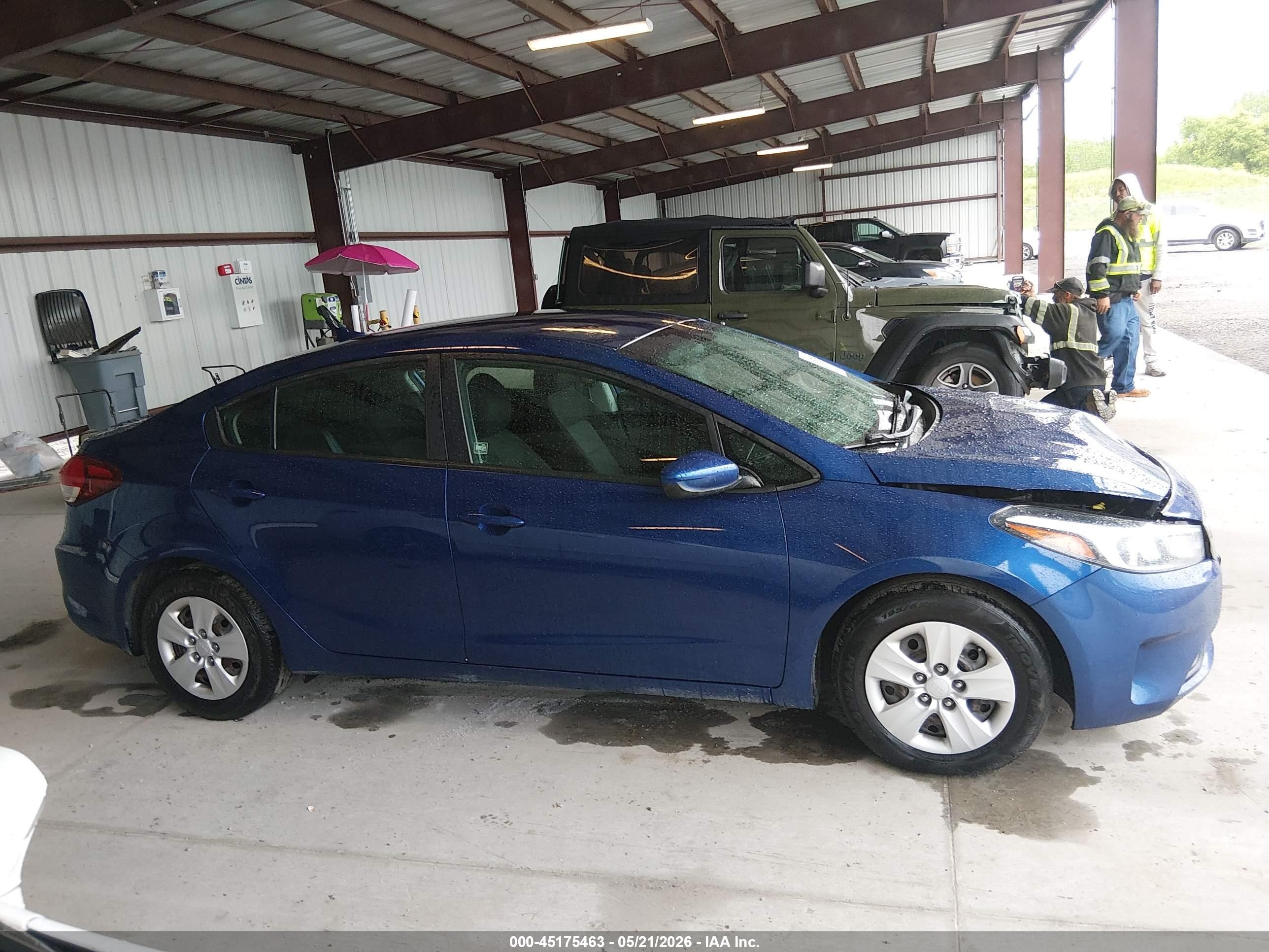 2017 Kia Forte Lx Blue vin: 3KPFK4A78HE146964