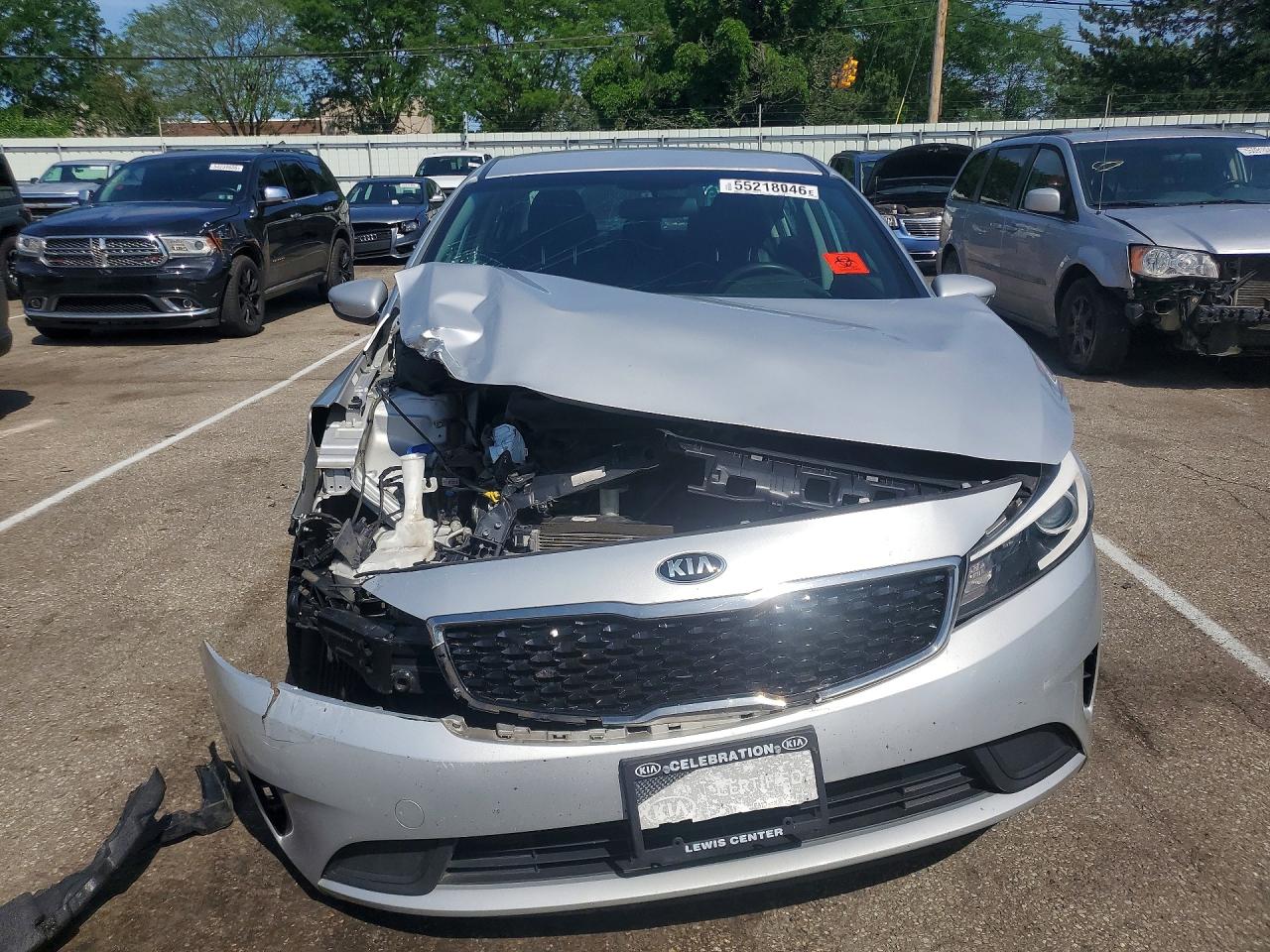 2017 Kia Forte Lx Silver vin: 3KPFK4A79HE027059