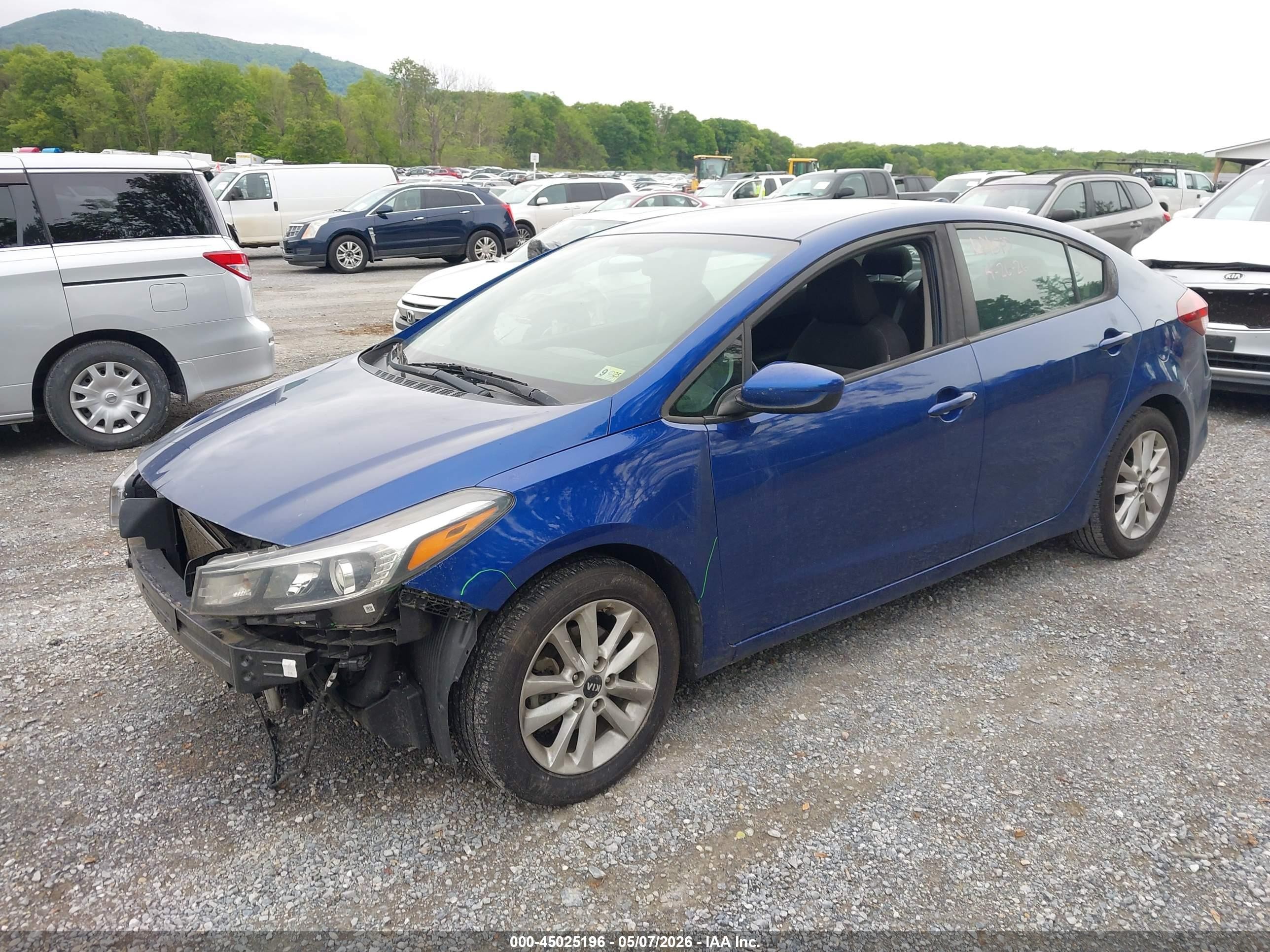2017 Kia Forte S Blue vin: 3KPFL4A70HE034320