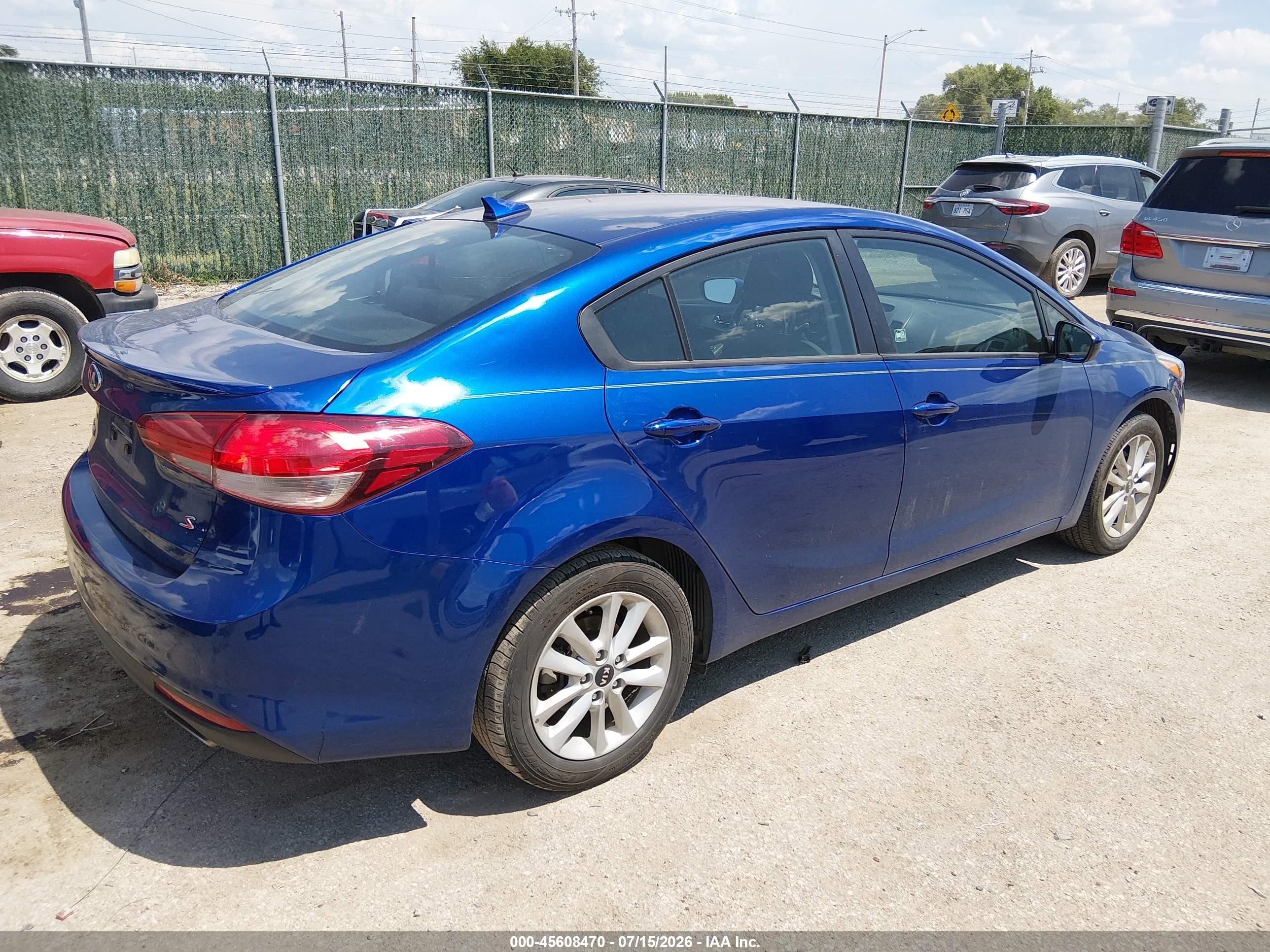 2017 Kia Forte S Blue vin: 3KPFL4A70HE052087