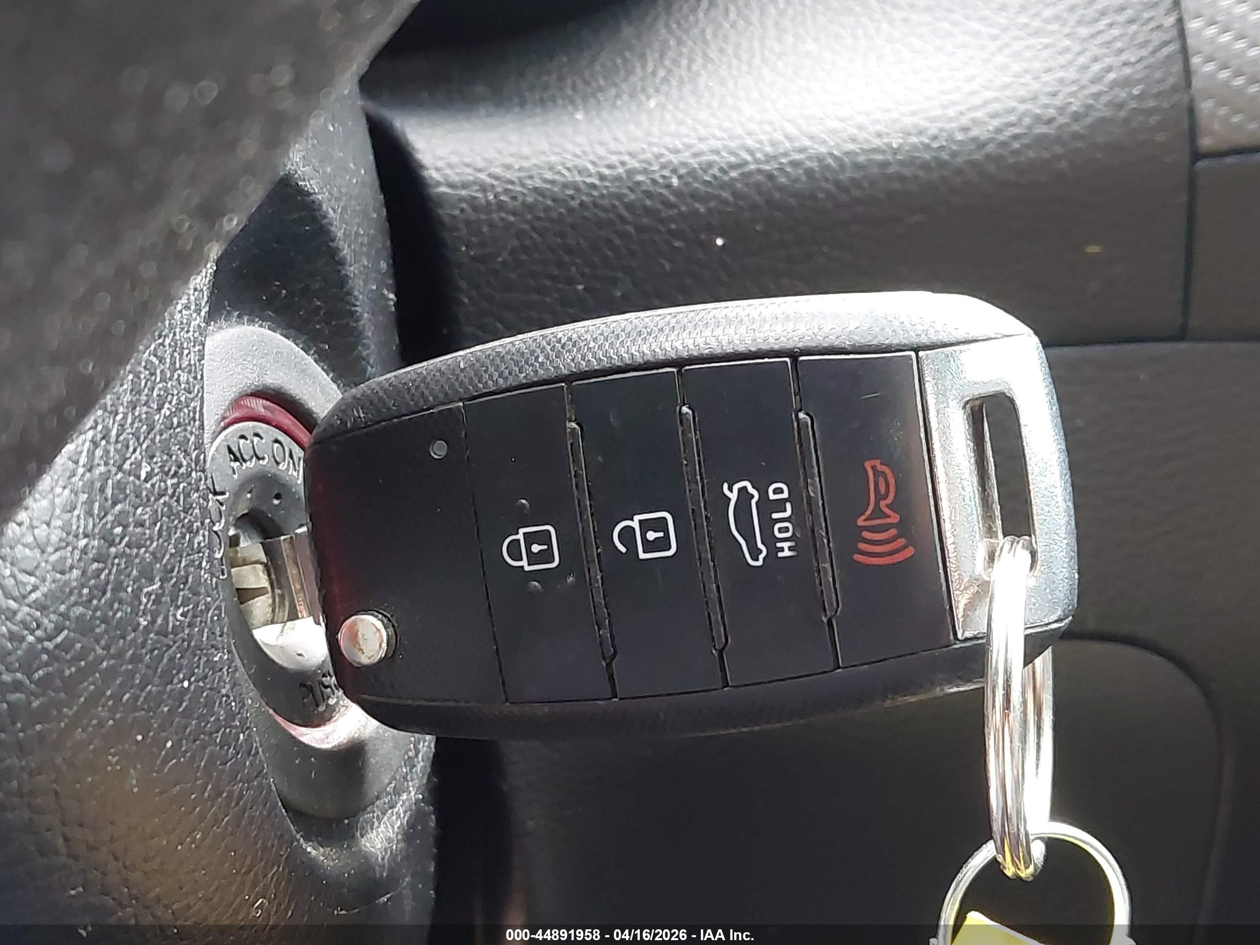 2018 Kia Forte S White vin: 3KPFL4A70JE261285
