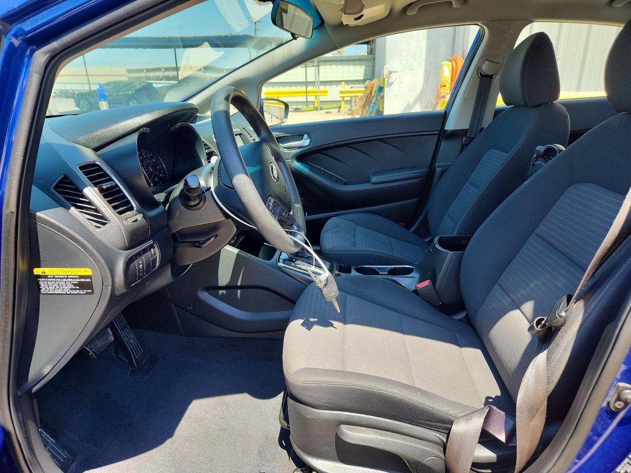 2018 Kia Forte Lx Синий vin: 3KPFL4A72JE194365