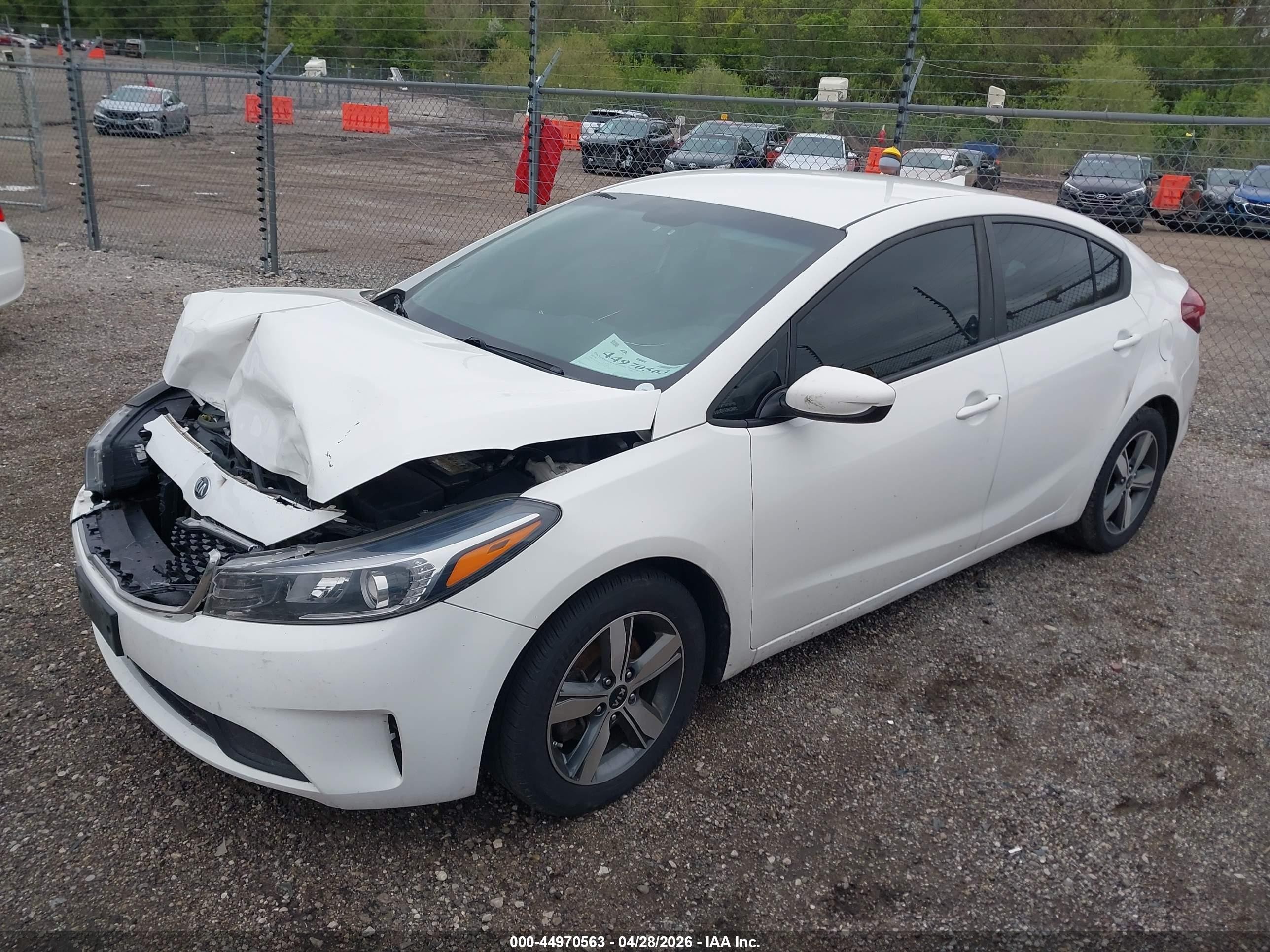 2018 Kia Forte S White vin: 3KPFL4A73JE192138
