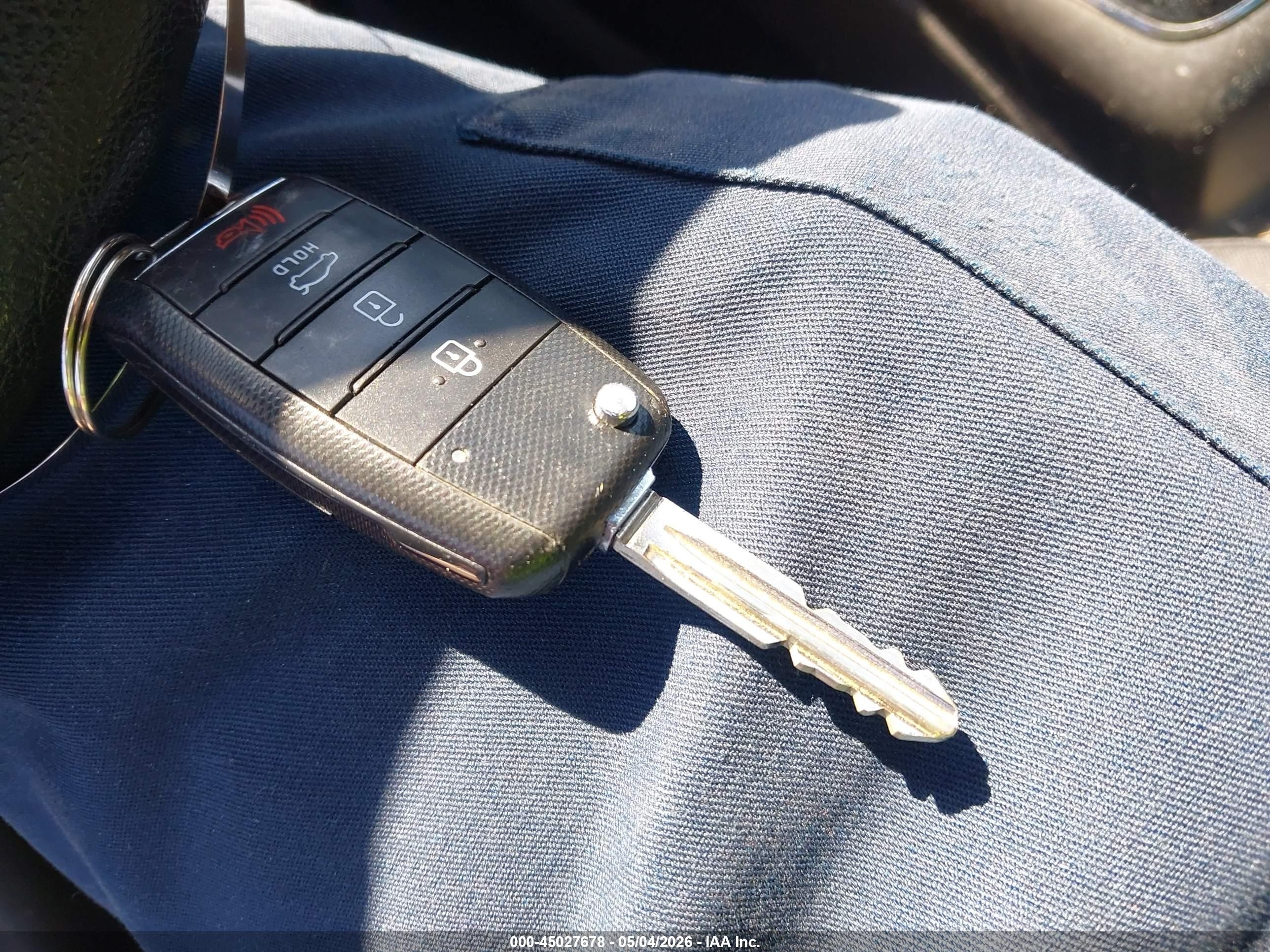 2018 Kia Forte Lx Blue vin: 3KPFL4A73JE209908