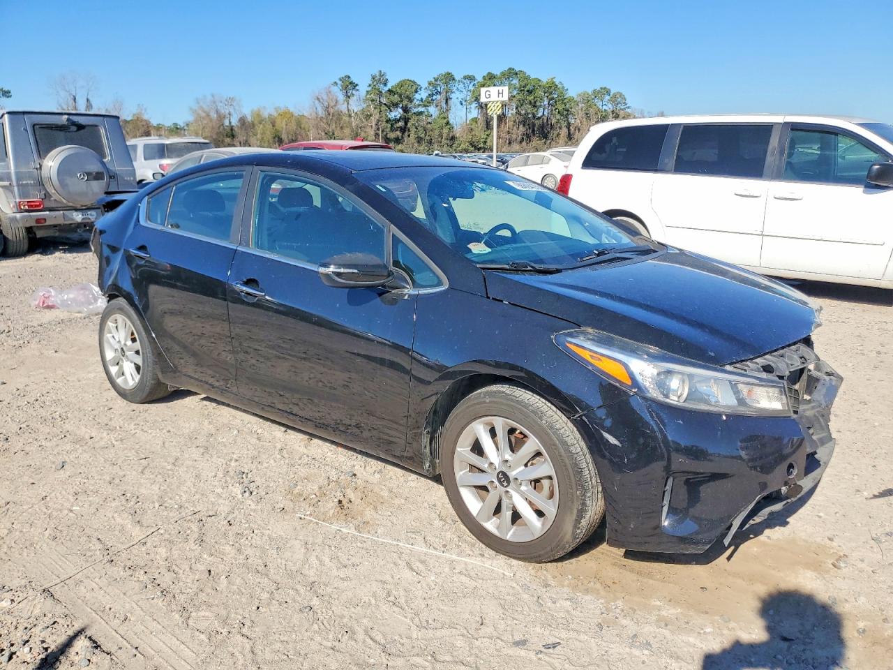 2017 Kia Forte S Black vin: 3KPFL4A74HE047071
