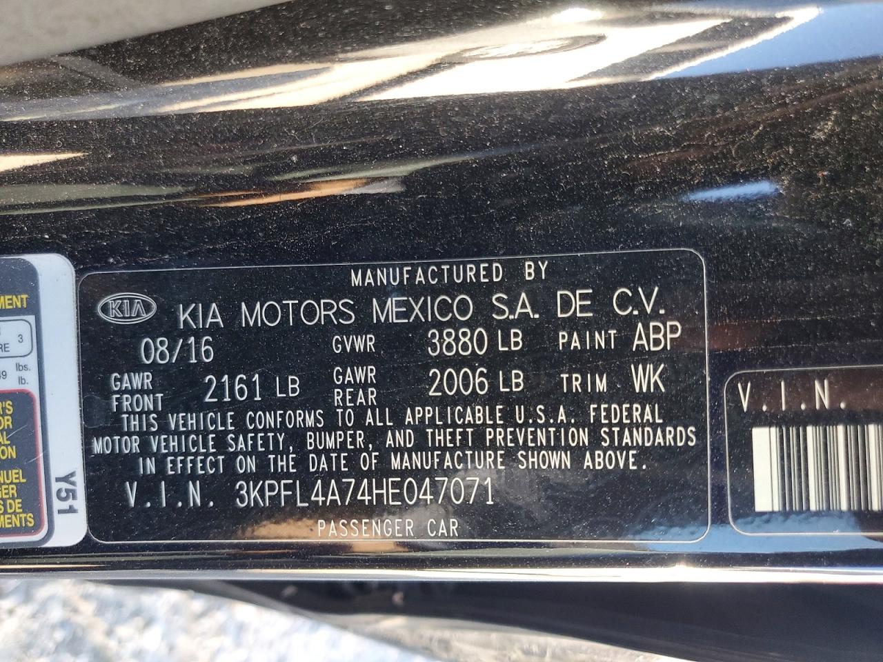 2017 Kia Forte S Black vin: 3KPFL4A74HE047071