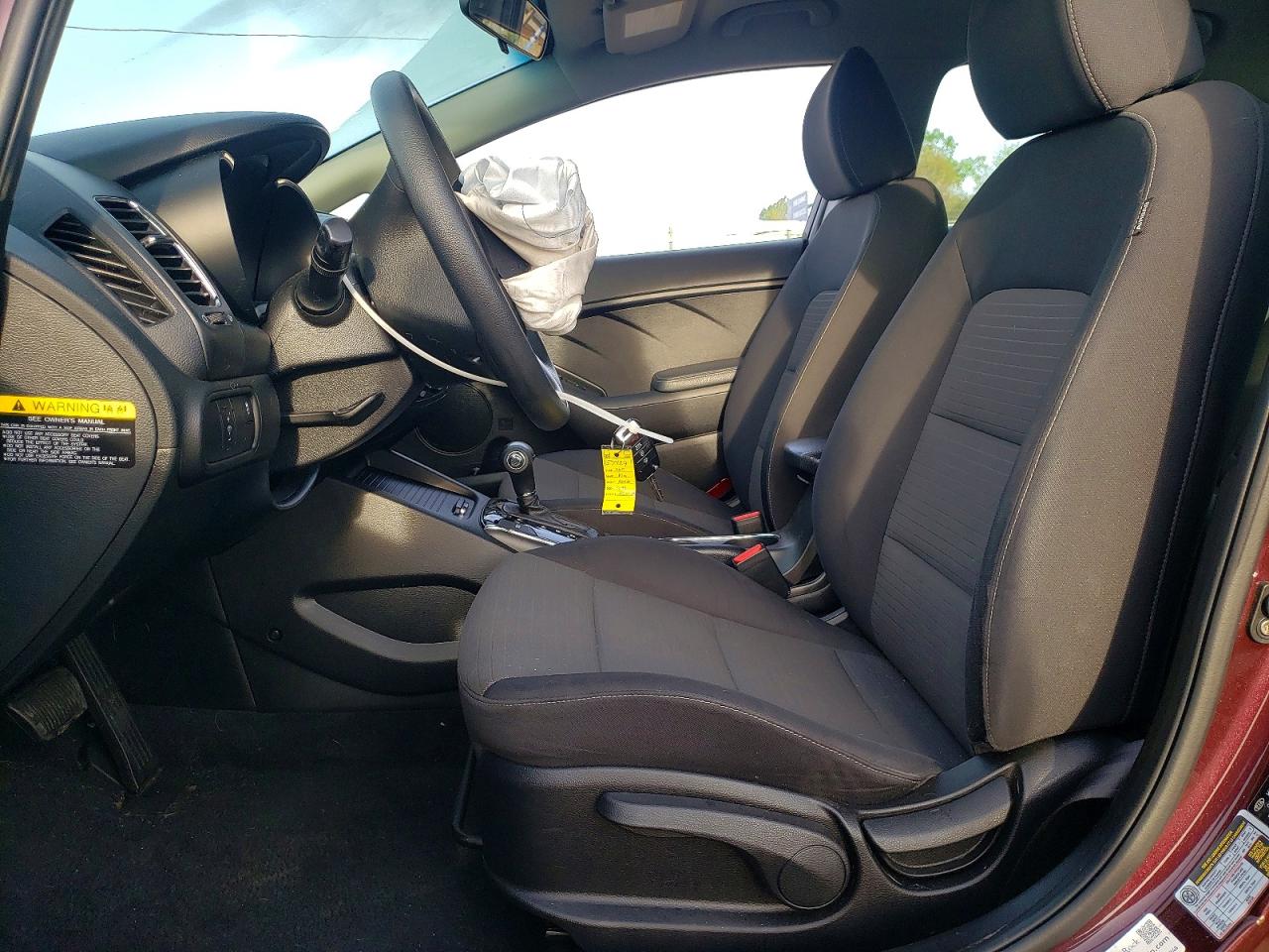 2017 Kia Forte Lx Burgundy vin: 3KPFL4A74HE109505