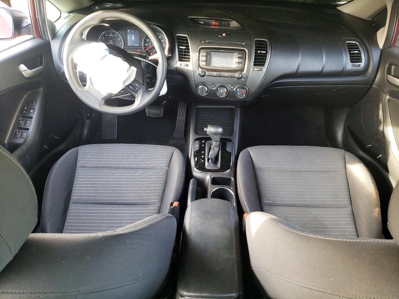 2017 Kia Forte Lx Burgundy vin: 3KPFL4A74HE109505