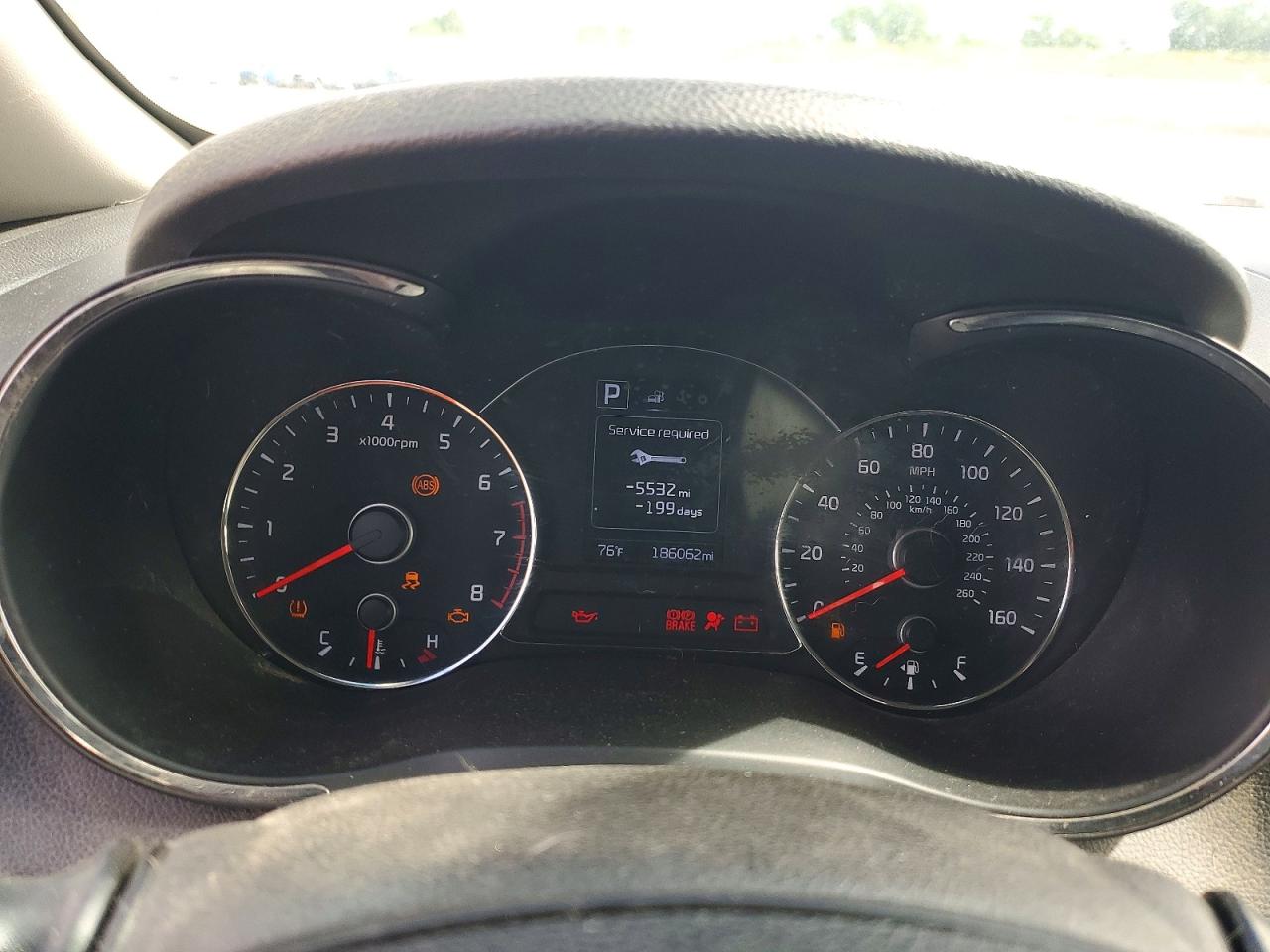 2018 Kia Forte Lx White vin: 3KPFL4A75JE166513