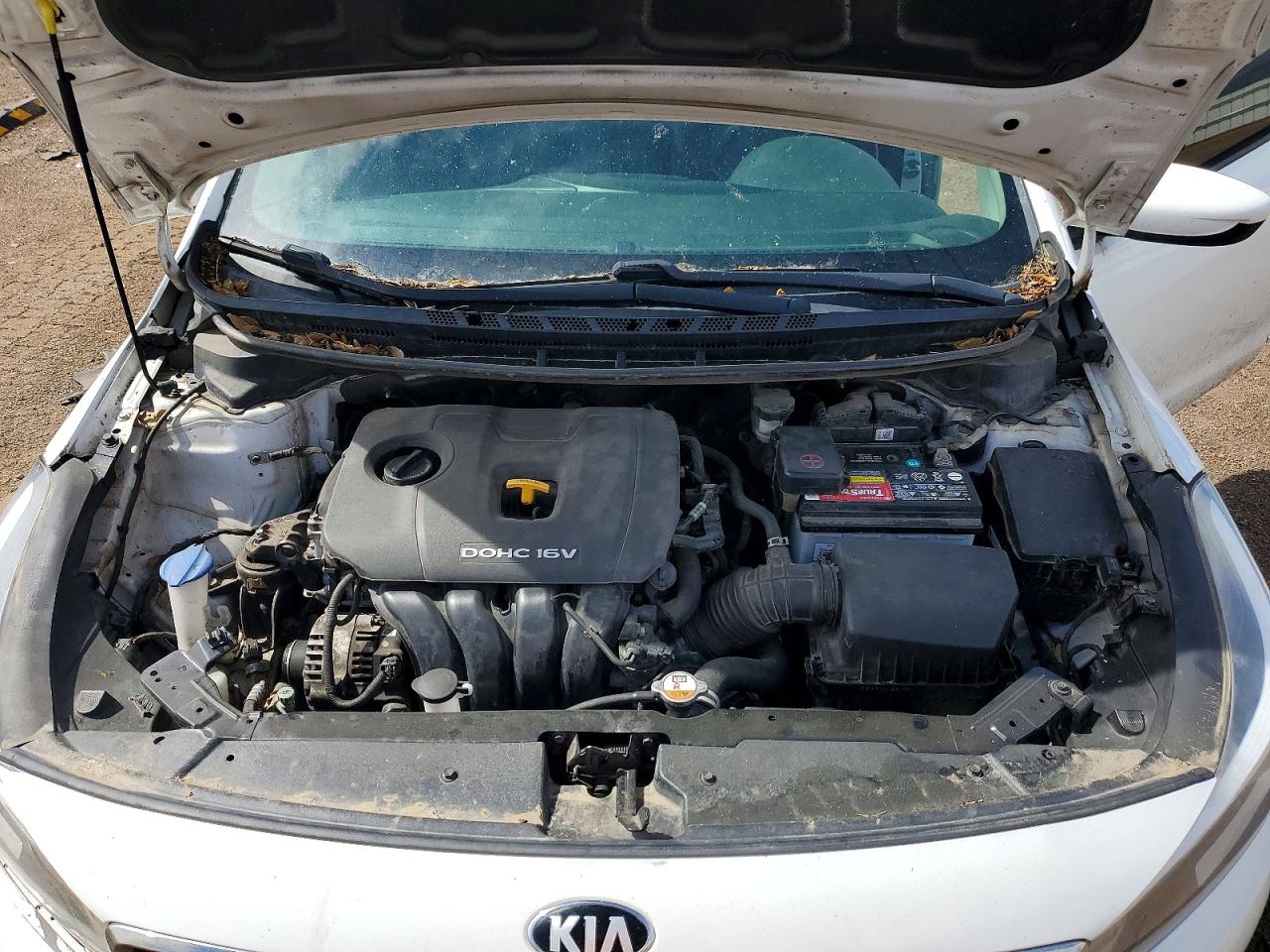 2018 Kia Forte Lx White vin: 3KPFL4A75JE166513