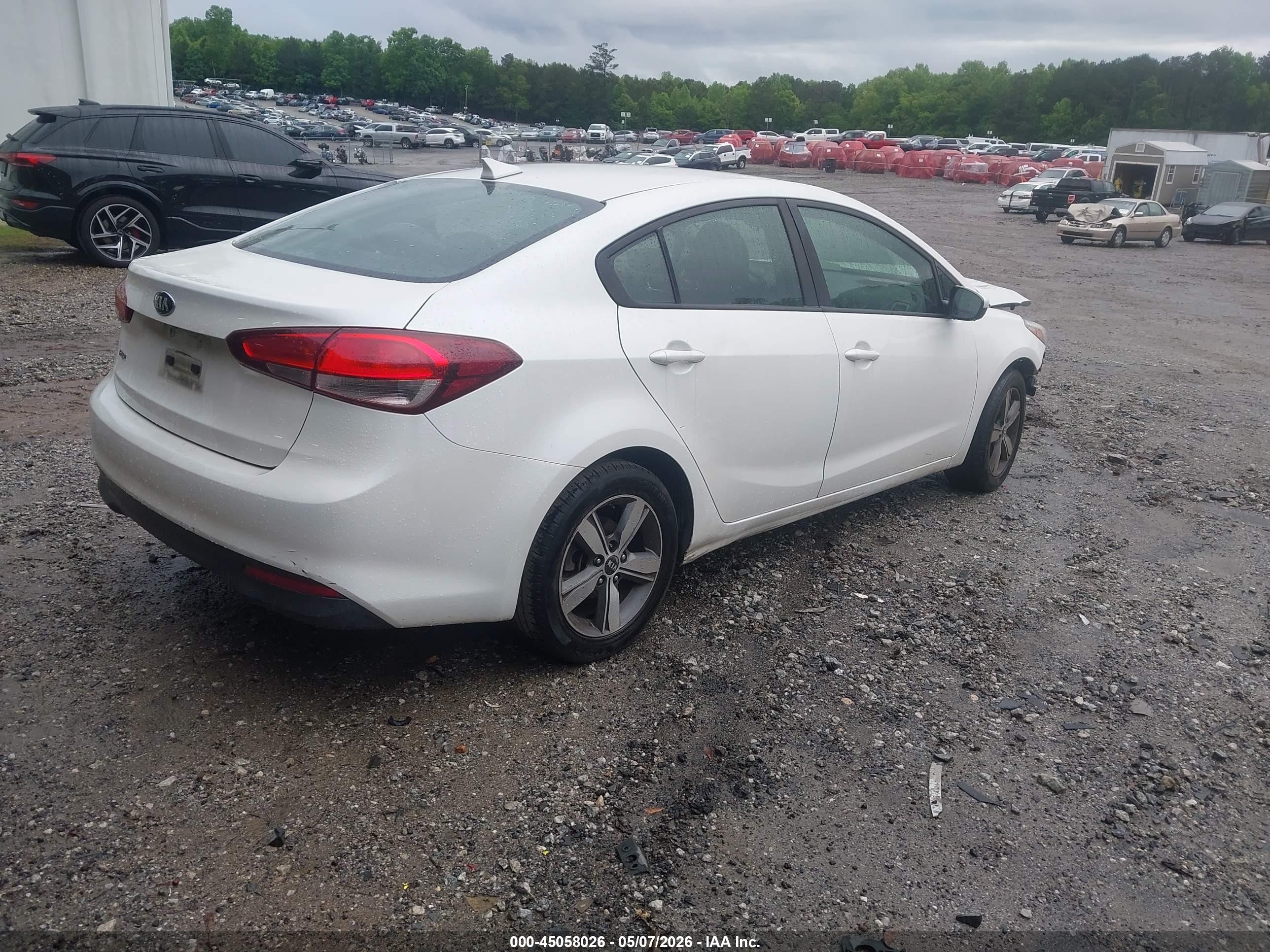 2018 Kia Forte Lx White vin: 3KPFL4A75JE171095