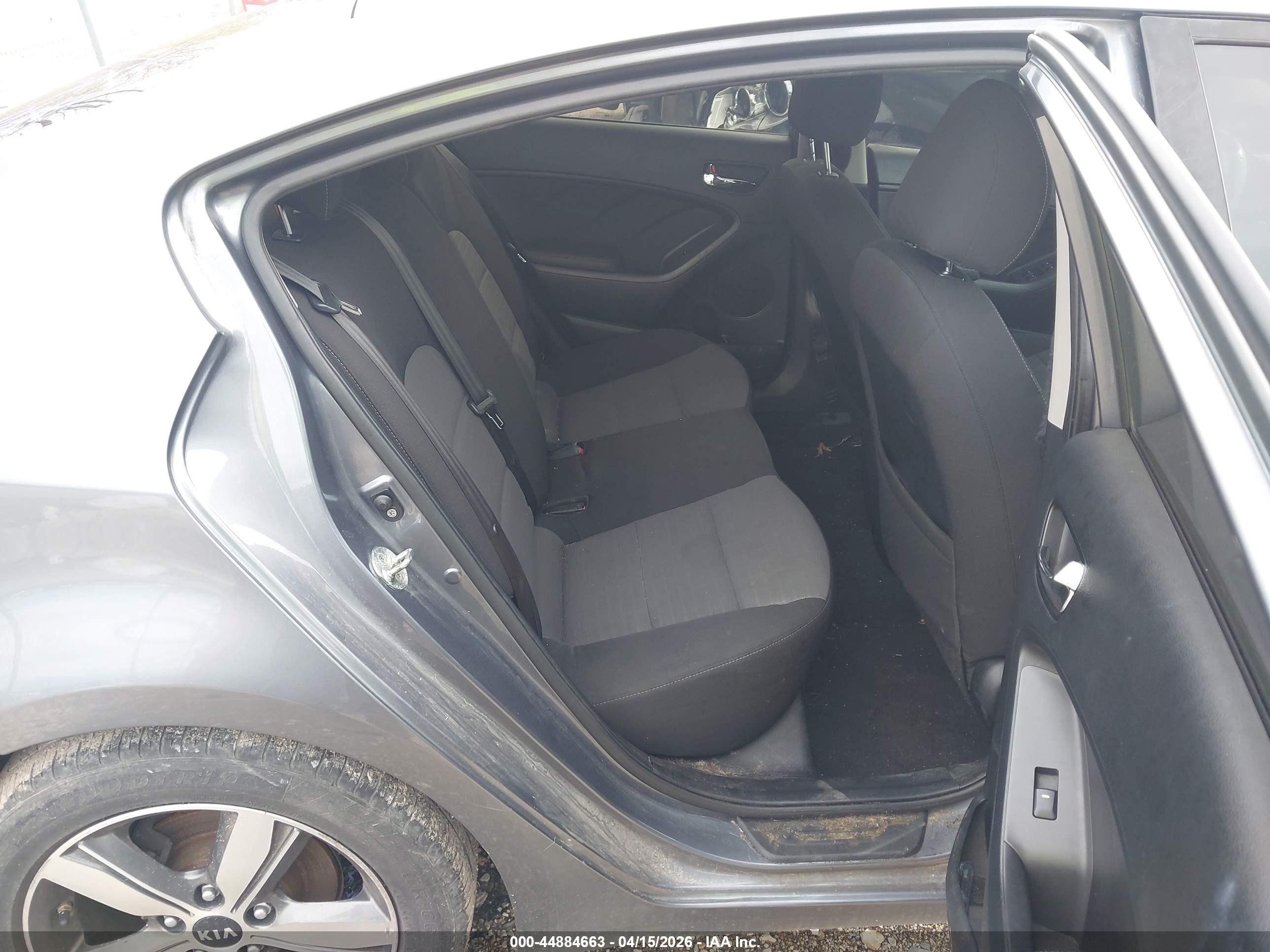 2018 Kia Forte S Gray vin: 3KPFL4A75JE204600