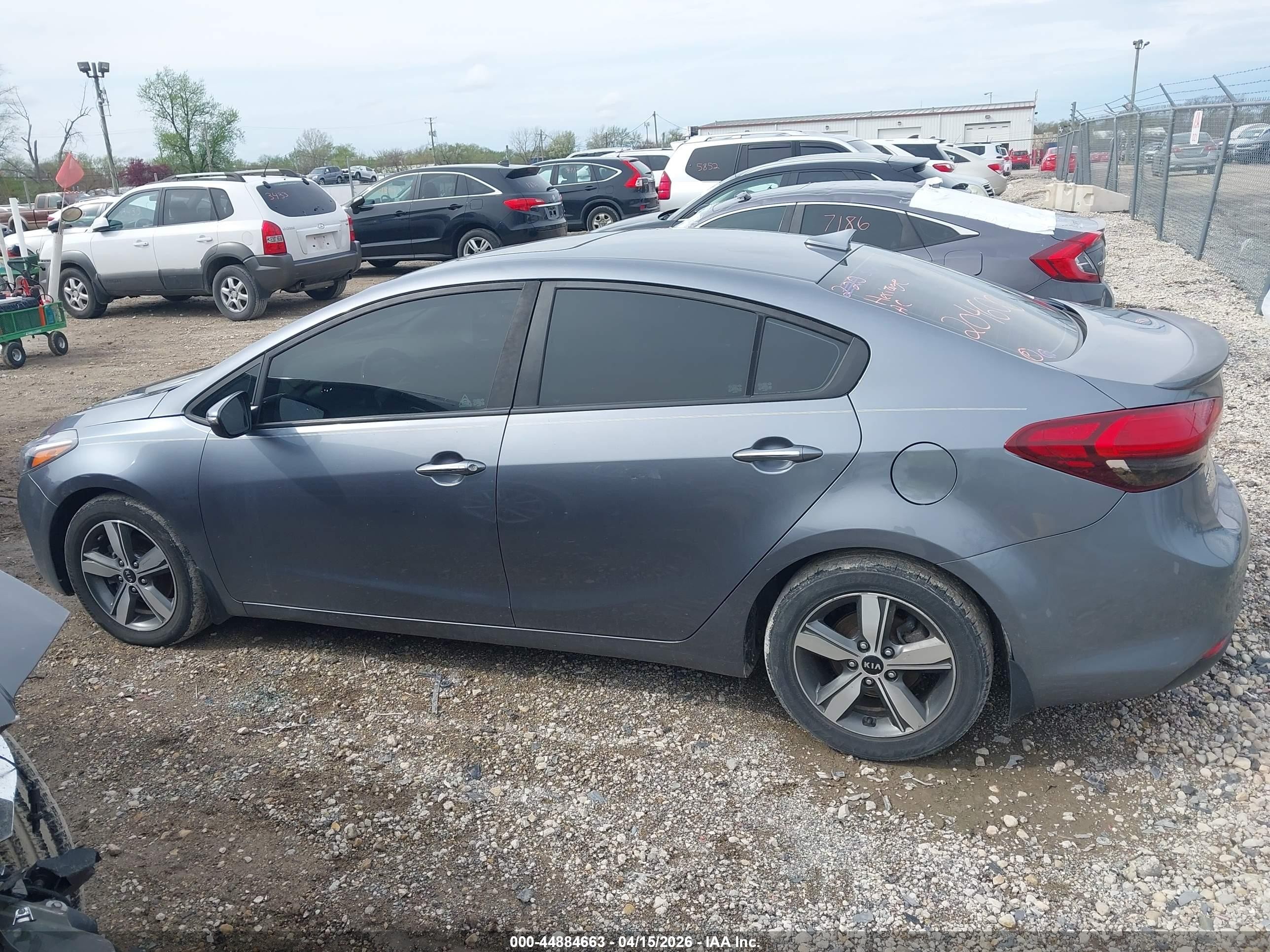 2018 Kia Forte S Gray vin: 3KPFL4A75JE204600