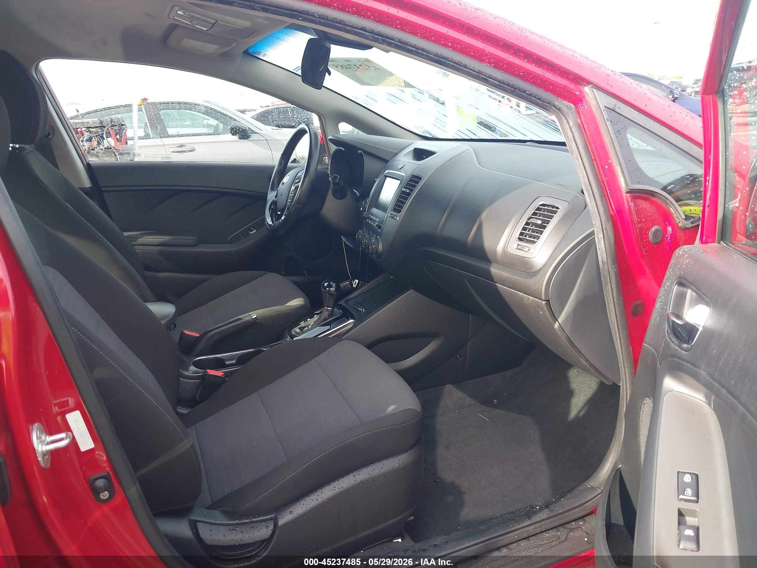 2017 Kia Forte S Red vin: 3KPFL4A76HE117167