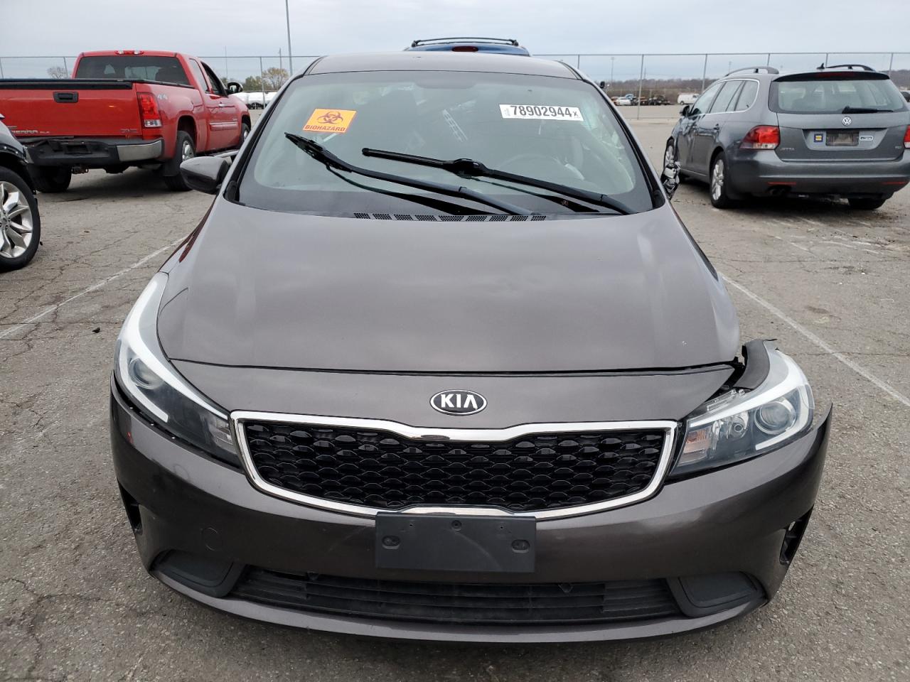2018 Kia Forte Lx Brown vin: 3KPFL4A76JE177651