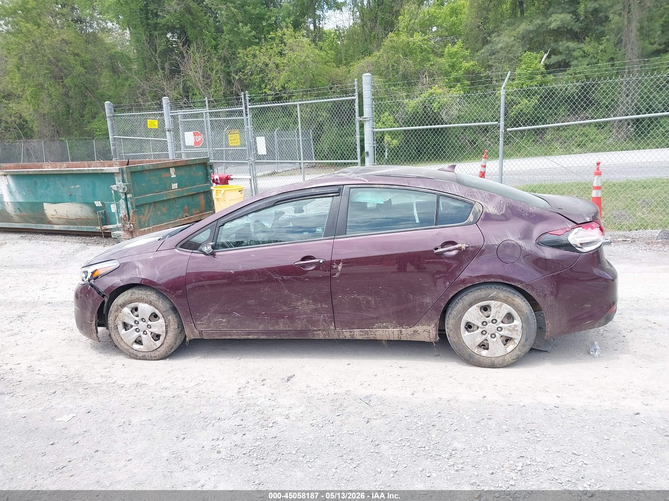 2017 Kia Forte Lx Brown vin: 3KPFL4A77HE157533