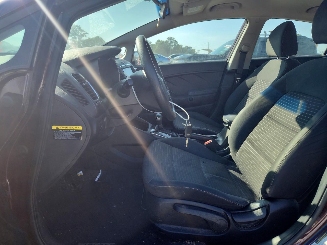 2018 Kia Forte Lx Бордовый vin: 3KPFL4A77JE181756