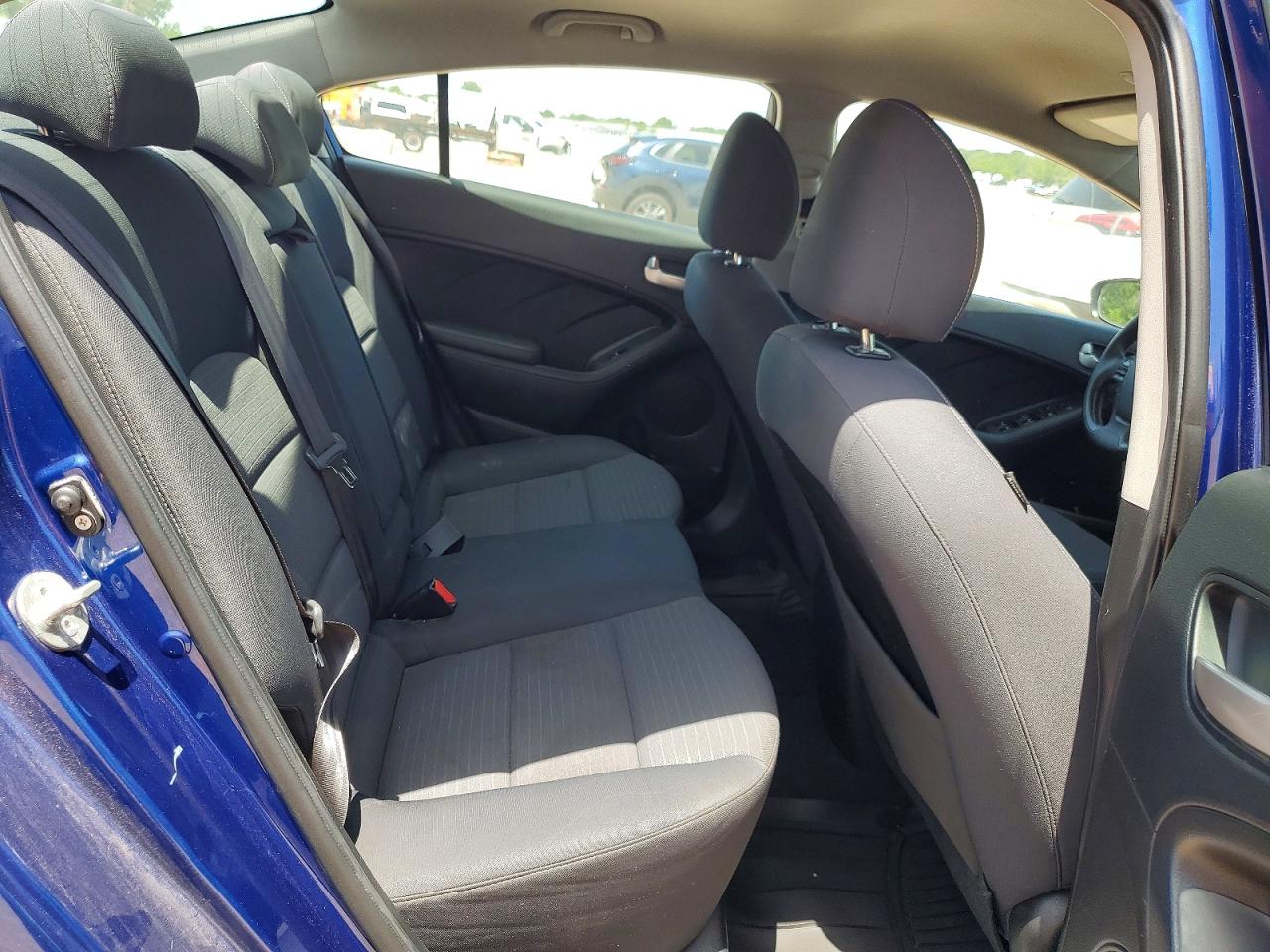 2018 Kia Forte Lx Синий vin: 3KPFL4A77JE241972