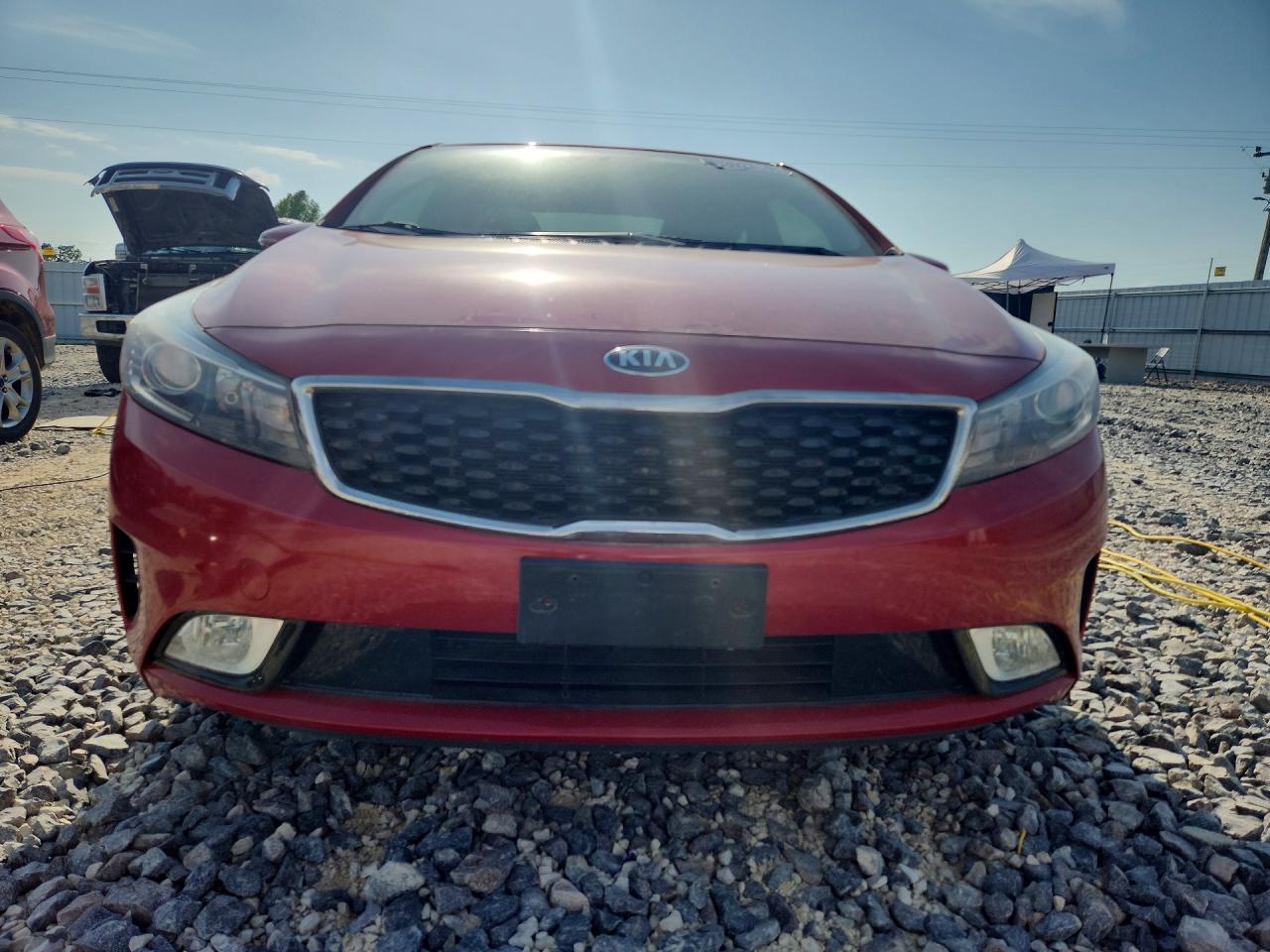 2017 Kia Forte S Red vin: 3KPFL4A79HE062780