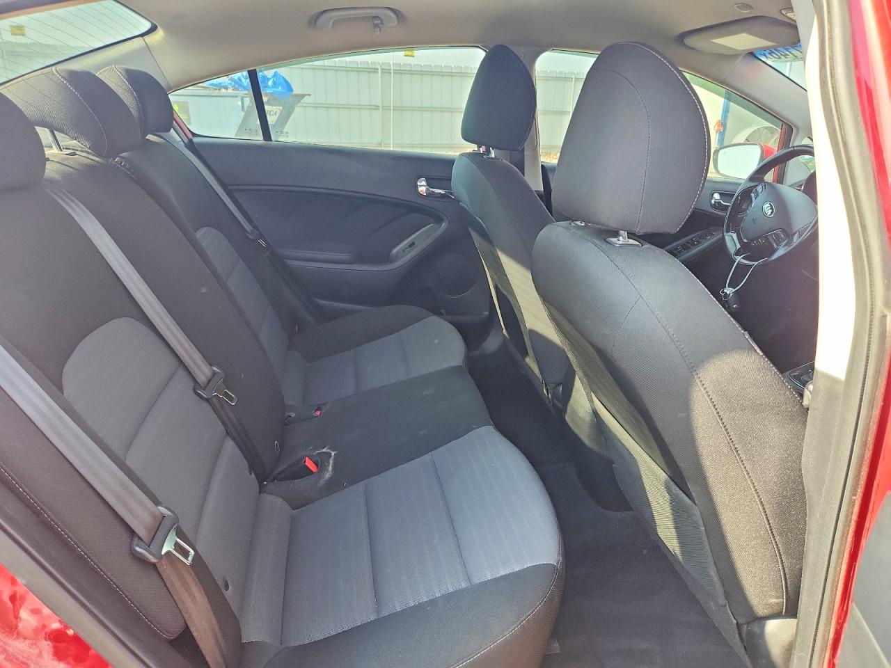 2017 Kia Forte S Red vin: 3KPFL4A79HE062780