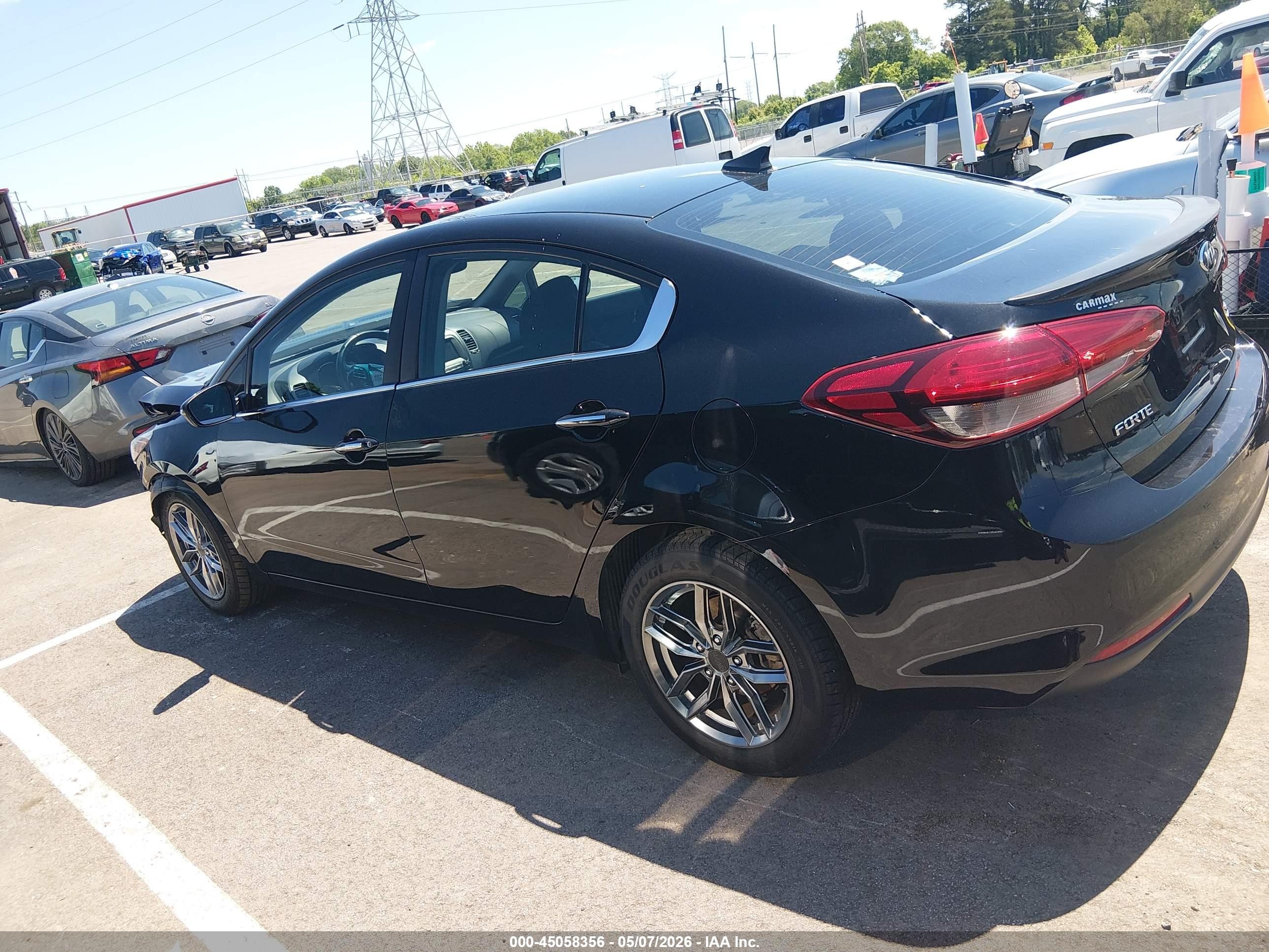 2017 Kia Forte S Черный vin: 3KPFL4A7XHE054266
