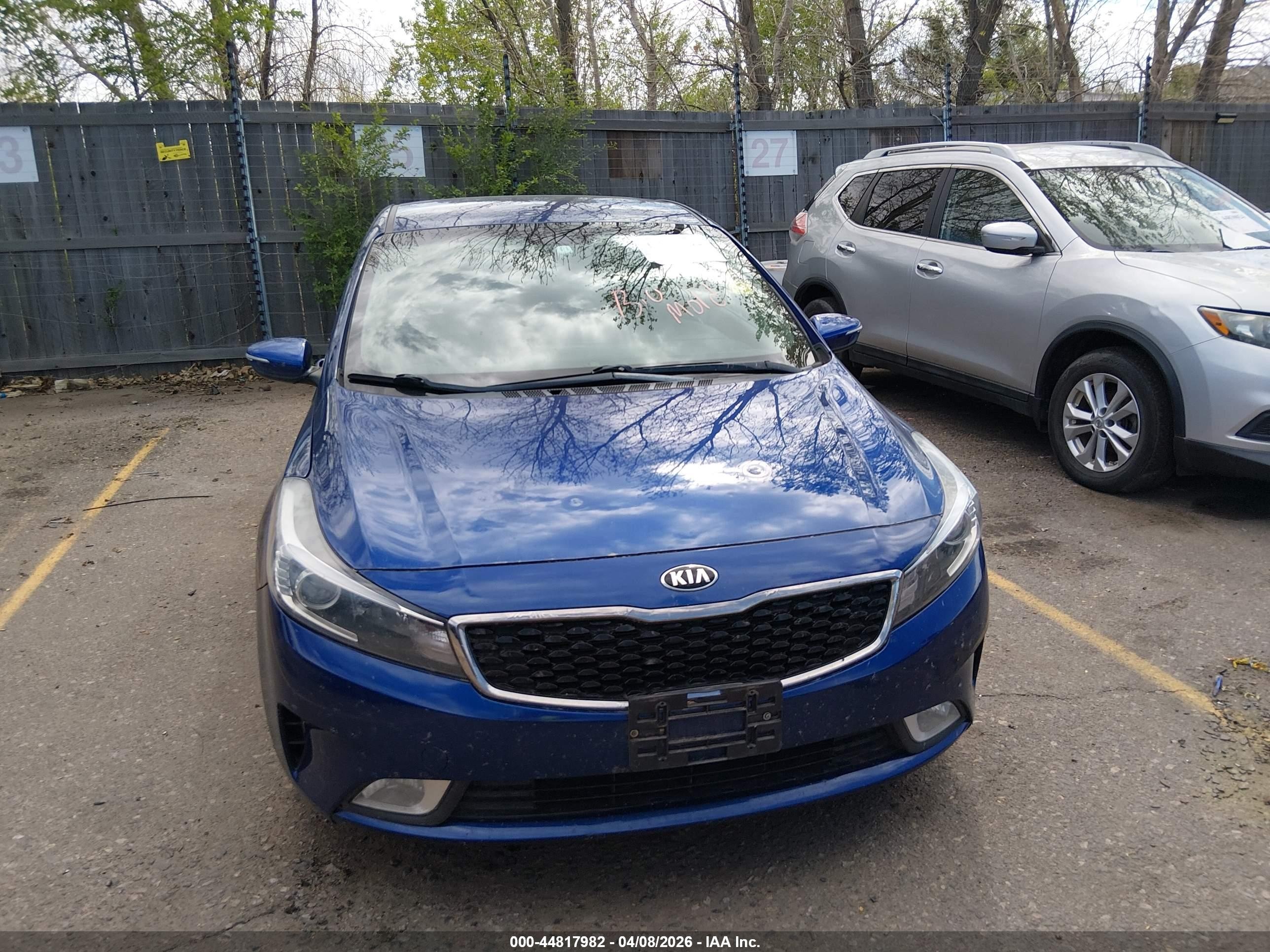 2018 Kia Forte Ex Blue vin: 3KPFL4A81JE189831