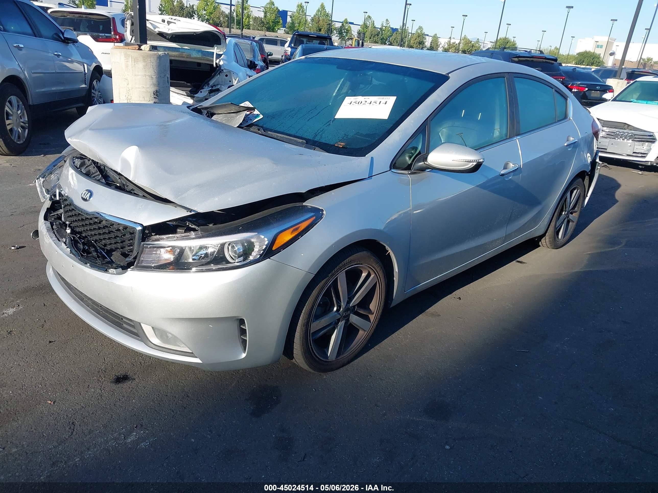 2017 Kia Forte Ex Silver vin: 3KPFL4A89HE050685